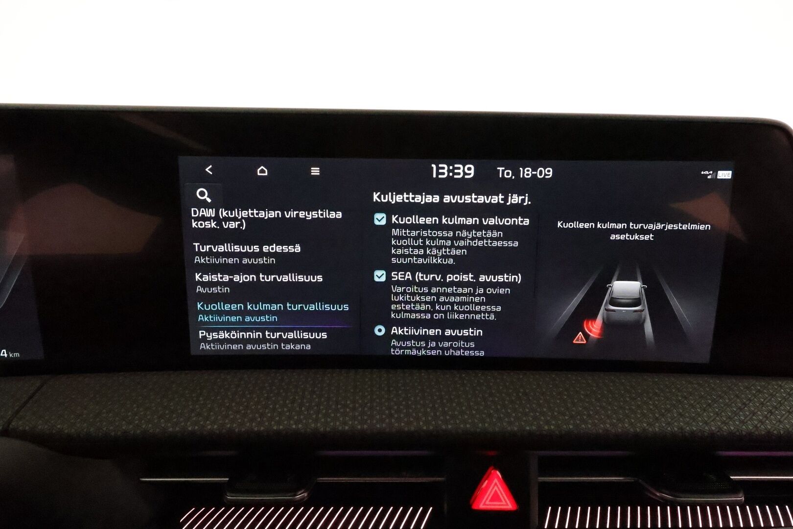 KIA EV6 2023 77,4kWh RWD **ACC / HUD / Meridian / 360° / ILP / Muistipenkki / Ilmastoidut nahat / Navi / LED** - ALV / Merkkihuollettu / Akku kuntotarkastettu / Huippu varusteet! - Osta nyt, maksa vasta ensi vuonna