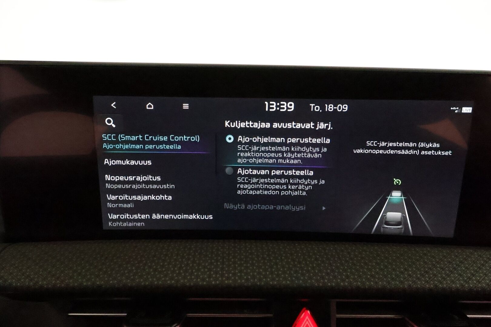 KIA EV6 2023 77,4kWh RWD **ACC / HUD / Meridian / 360° / ILP / Muistipenkki / Ilmastoidut nahat / Navi / LED** - ALV / Merkkihuollettu / Akku kuntotarkastettu / Huippu varusteet! - Osta nyt, maksa vasta ensi vuonna