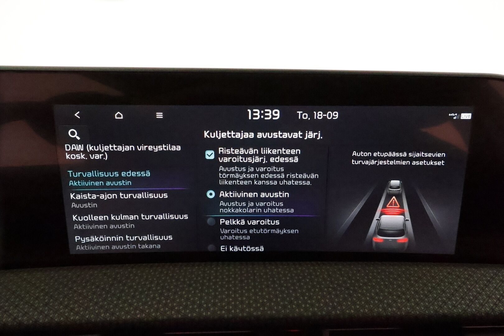 KIA EV6 2023 77,4kWh RWD **ACC / HUD / Meridian / 360° / ILP / Muistipenkki / Ilmastoidut nahat / Navi / LED** - ALV / Merkkihuollettu / Akku kuntotarkastettu / Huippu varusteet! - Osta nyt, maksa vasta ensi vuonna