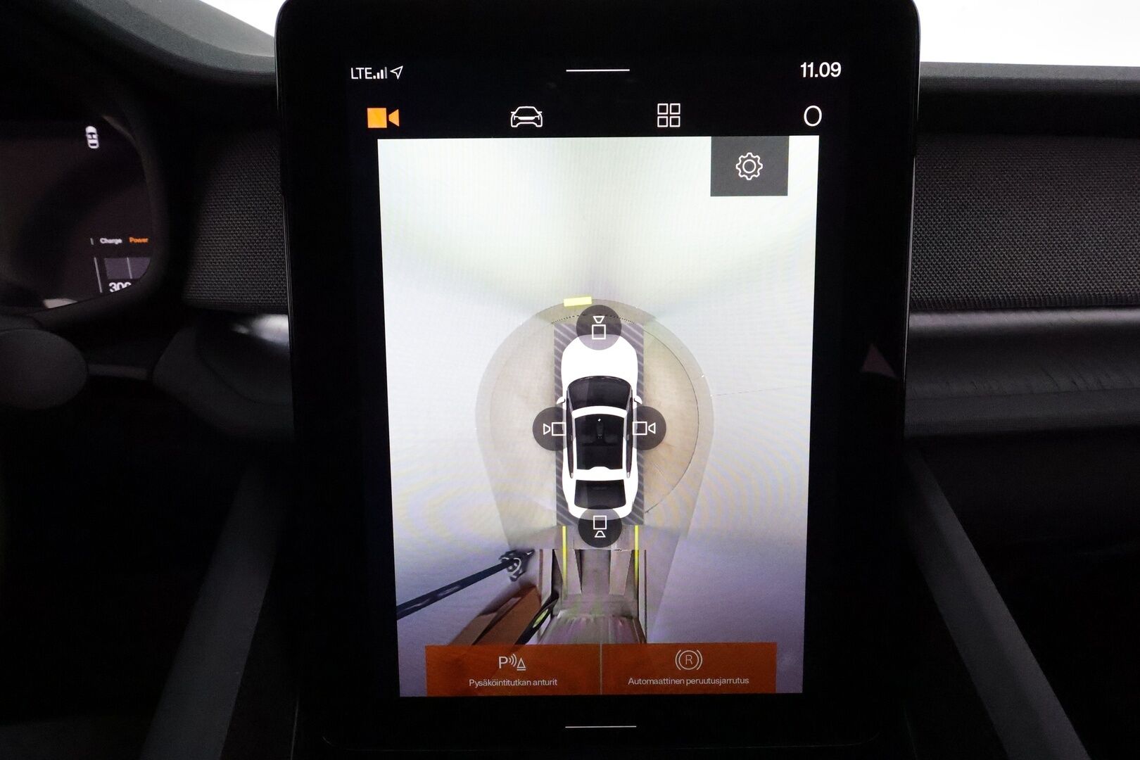 POLESTAR 2 2022 Long Range Dual Motor, 300kW, 78kWh *ACC / 360° / H&K / Muistipenkki / Lasikatto / LED / Navi / ILP* - Akku kuntotarkastettu / Kahdet renkaat aluvanteilla / Merkkihuollettu - Osta nyt, maksa vasta ensi vuonna