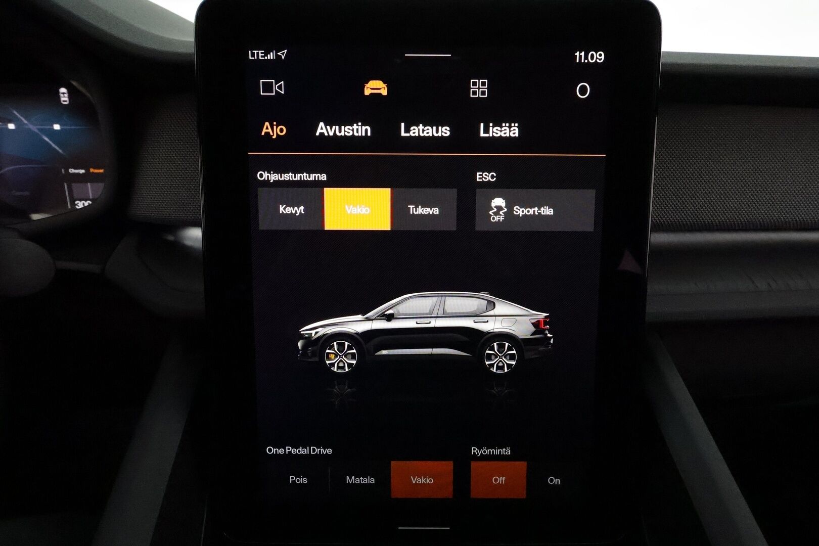 POLESTAR 2 2022 Long Range Dual Motor, 300kW, 78kWh *ACC / 360° / H&K / Muistipenkki / Lasikatto / LED / Navi / ILP* - Akku kuntotarkastettu / Kahdet renkaat aluvanteilla / Merkkihuollettu - Osta nyt, maksa vasta ensi vuonna