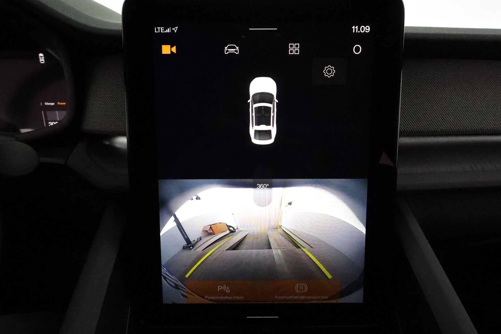 POLESTAR 2 2022 Long Range Dual Motor, 300kW, 78kWh *ACC / 360° / H&K / Muistipenkki / Lasikatto / LED / Navi / ILP* - Akku kuntotarkastettu / Kahdet renkaat aluvanteilla / Merkkihuollettu - Osta nyt, maksa vasta ensi vuonna