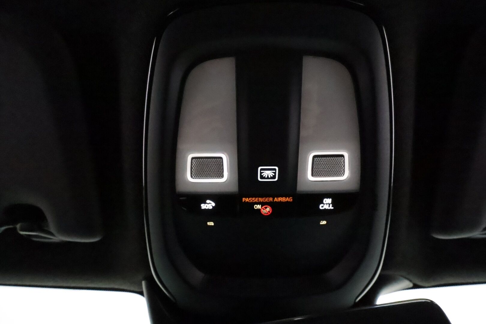 Volvo XC40 2022 P8 AWD Recharge Twin Plus *Styling Kit / ACC / Full LED / P.kamera / Navi / Facelift / Muistipenkki / BLIS / ILP* - Merkkihuollettu / Akku kuntotarkastettu