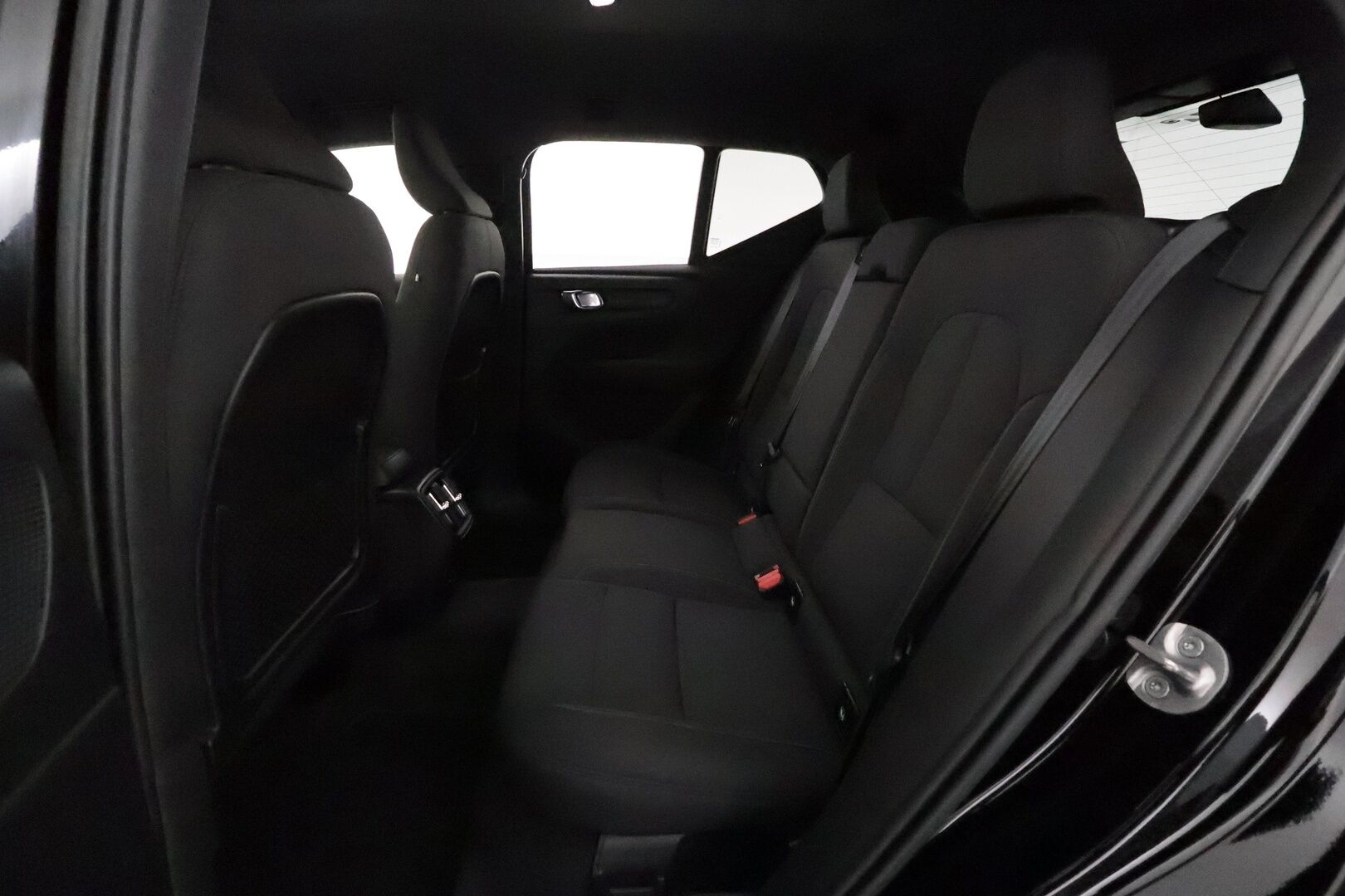 Volvo XC40 2022 P8 AWD Recharge Twin Plus *Styling Kit / ACC / Full LED / P.kamera / Navi / Facelift / Muistipenkki / BLIS / ILP* - Merkkihuollettu / Akku kuntotarkastettu