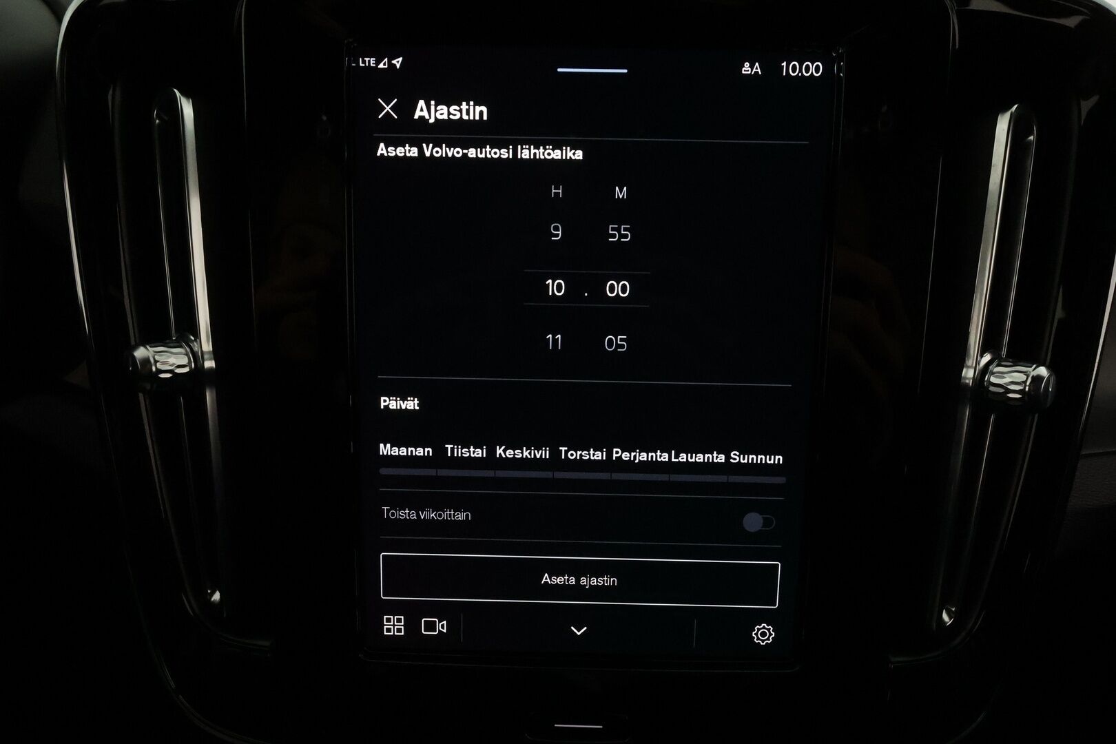 Volvo C40 2023 Recharge Twin motor Ultimate *Koukku / ACC / H&K / ILP / 360° / Muistipenkki / Lasikatto / Navi / Sporttipenkit* - Merkkihuollettu