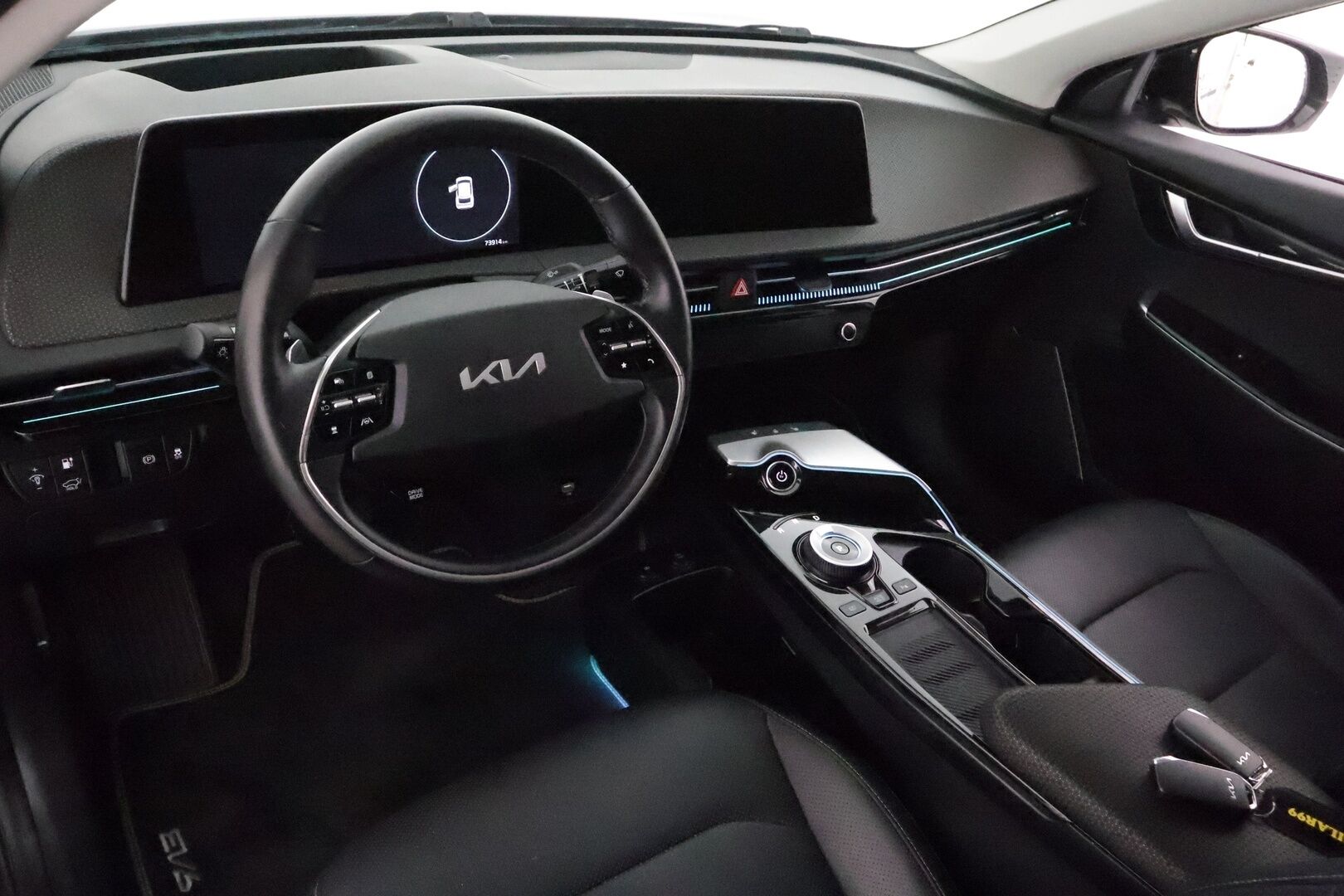 KIA EV6 2022 77,4kWh AWD *ACC / P.kamera / HUD / Meridian / LED / Navi / Widescreen* - Akku kuntotarkastettu / Kahdet renkaat aluvanteilla