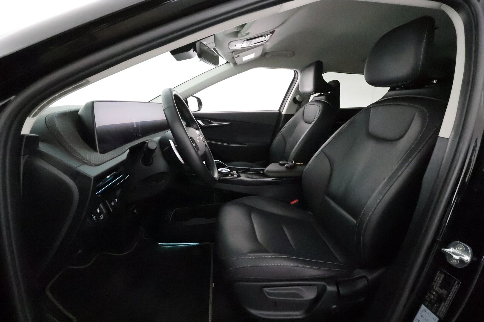 KIA EV6 2022 77,4kWh AWD *ACC / P.kamera / HUD / Meridian / LED / Navi / Widescreen* - Akku kuntotarkastettu / Kahdet renkaat aluvanteilla