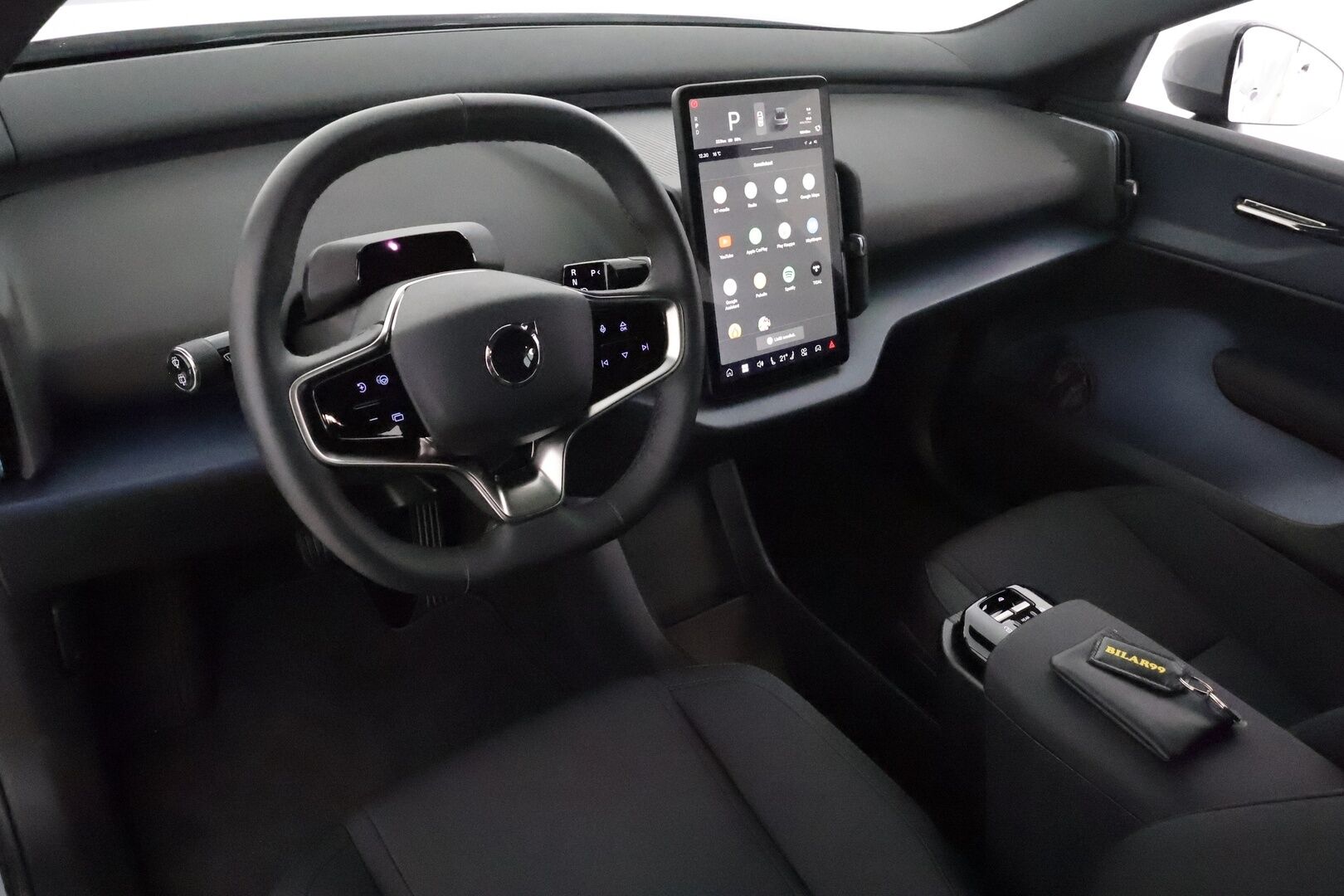 Volvo EX30 2024 Single Core *ILP / Koukku / ACC / LED / P.kamera / Puolinahat / Navi / Kaistavahti* - Kahdet Renkaat