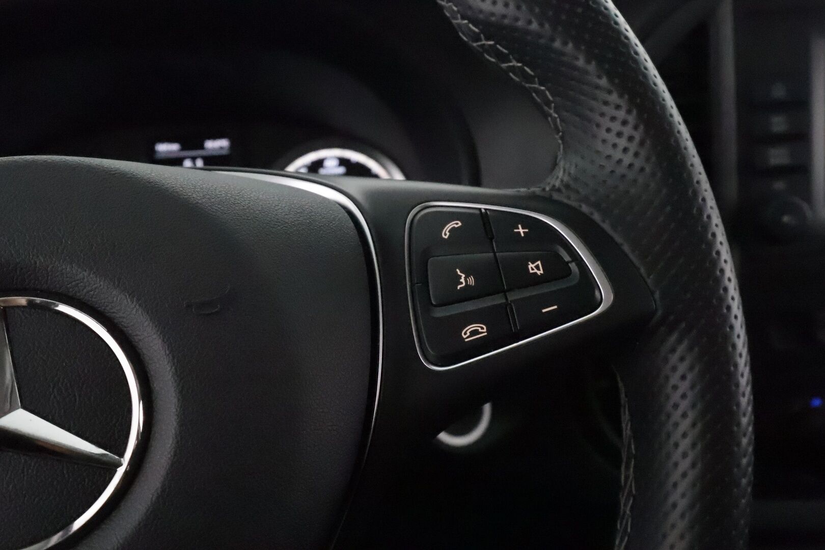 MERCEDES-BENZ Vito 2024 129 Tourer Pro Extralang 5+1 Invapaikka * Peruutuskamera / Navi / Apple&Android / Kaistavahti / ALV / BLIS - ALV-Vähennyskelpoinen / Invapaikka / Harvoin tarjolla!