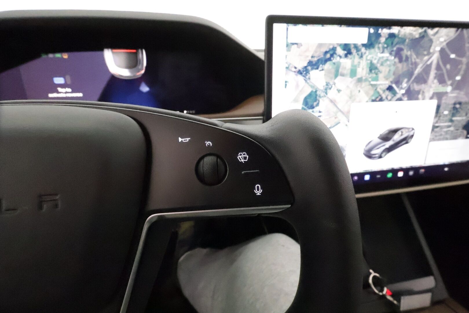 TESLA MODEL S 2023 Long Range * Vetokoukku / Matrix LED / Ilmastoidut Vaaleat Nahat / Peruutuskamera / Lämpöpumppu - Yoke Ratti / Takanäyttö / Premium Audio / Supervarusteet! - HULLU BLACKWEEK KORKOTARJOUS 2,49%