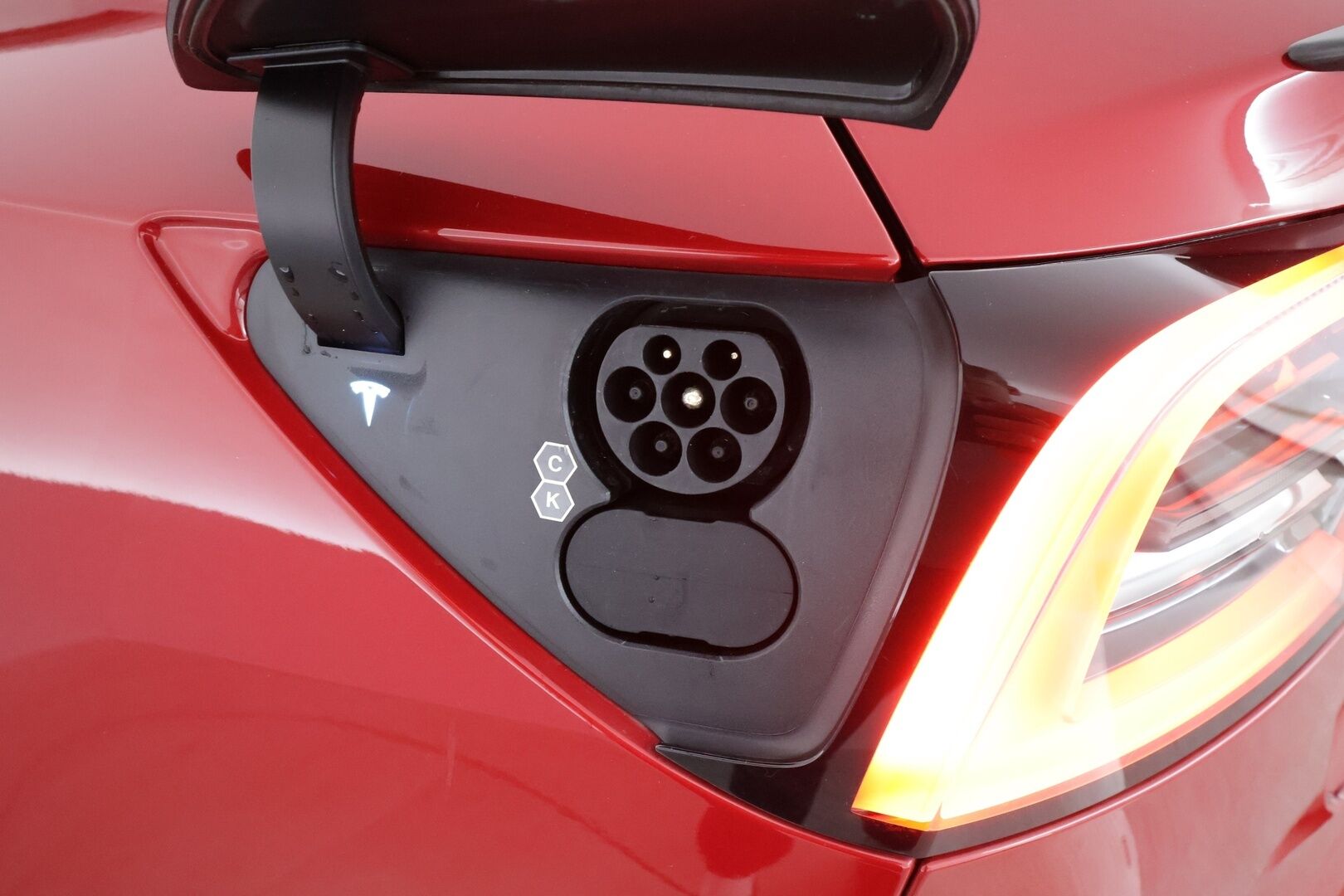 TESLA MODEL 3 2022 Performance * Lasikatto / ILP / ACC / Matrix-LED / P.Kamera / Muistipenkki / Premium Audio / Navi / Kaistavahti * - Akku kuntotarkastettu
