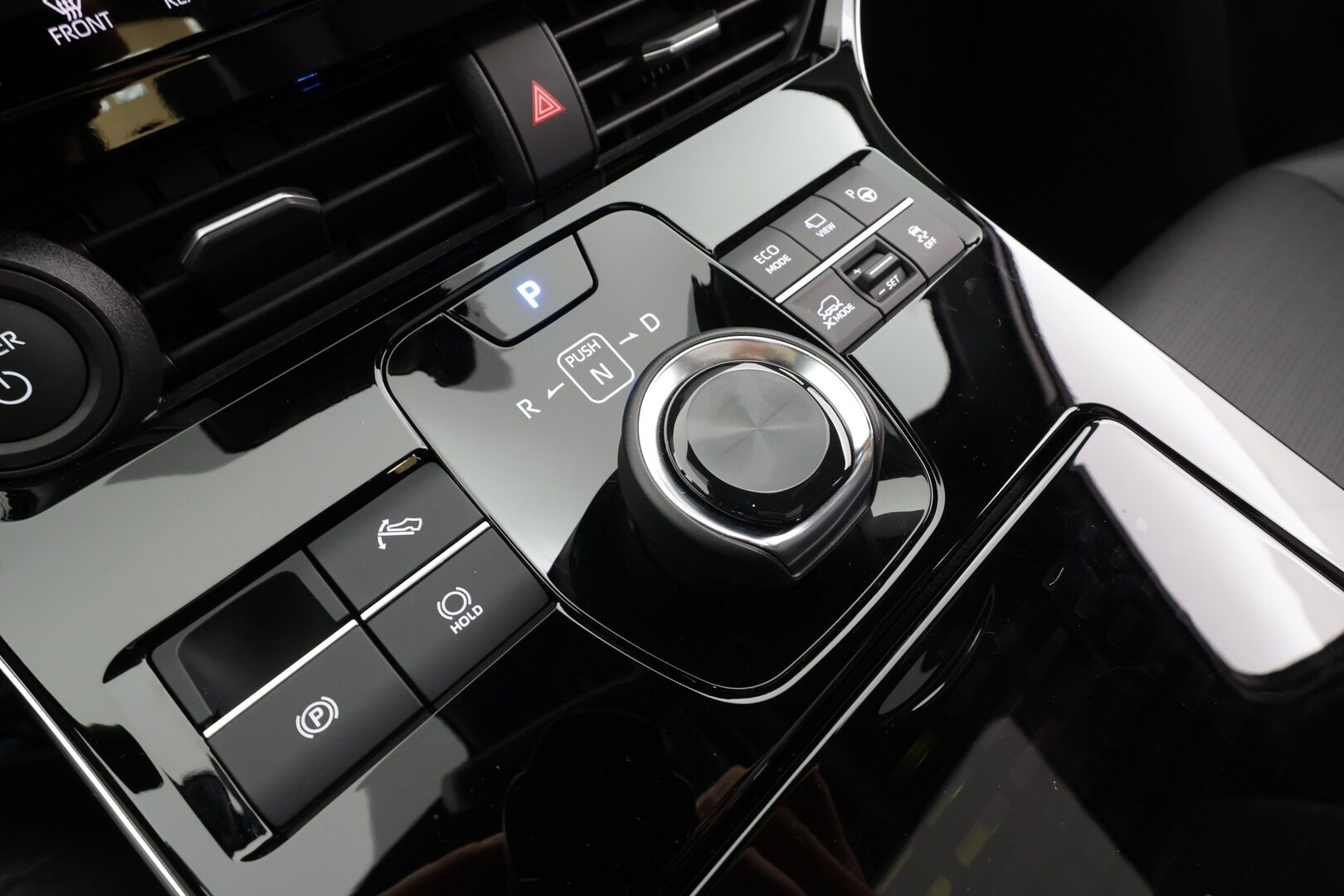 TOYOTA BZ4X 2023 AWD Premium * ACC / Panorama / Muistipenkki / Ilmastoidut nahat / JBL / Navi / LED / 360° / Sähköluukku * - Akku kuntotarkastettu SoH 98,1% / Kahdet renkaat aluvanteilla / Merkkihuollettu / Huippuvarusteet!