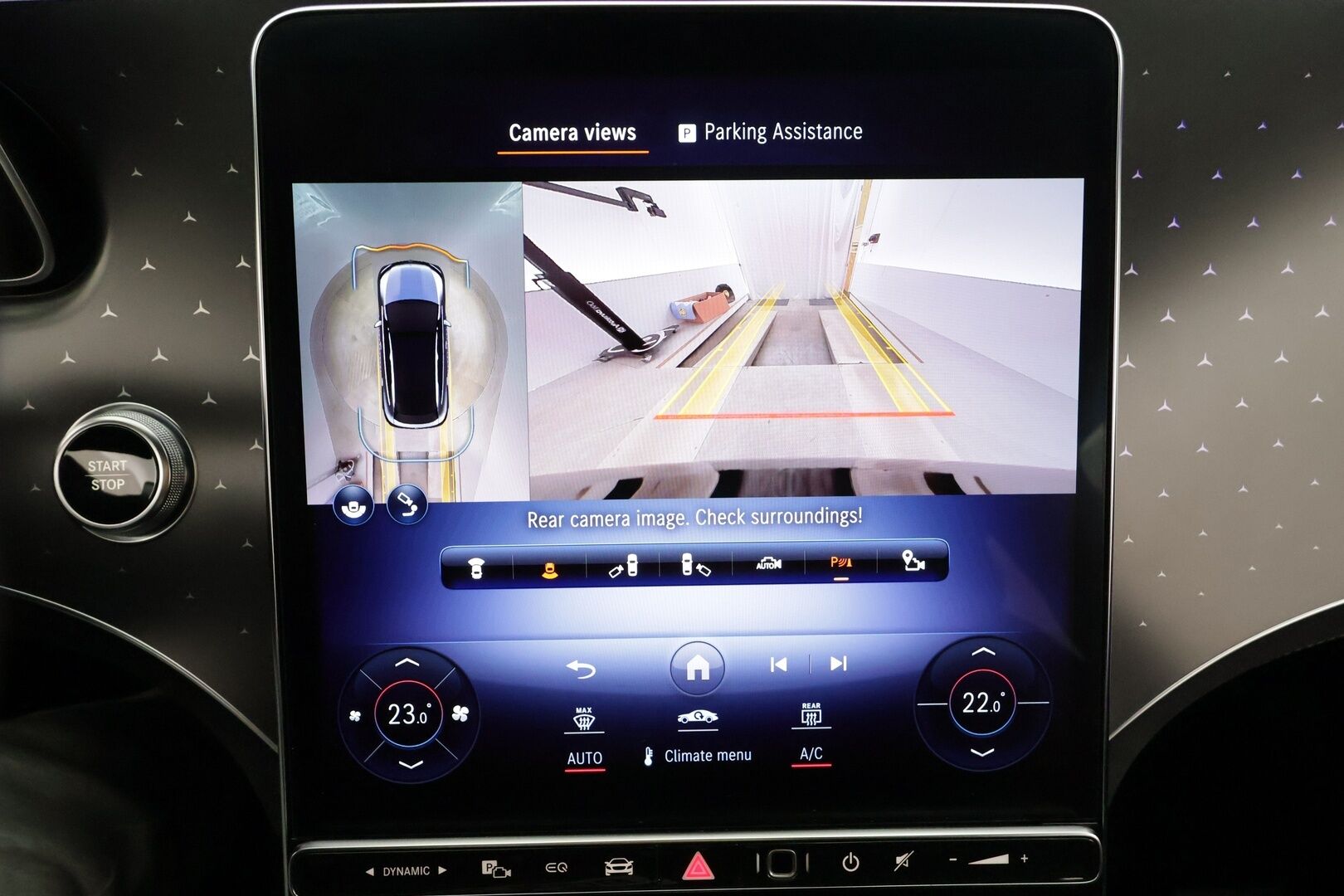 MERCEDES-BENZ EQE SUV 2023 350 4Matic AMG * Distronic+ / Panorama / Digital Light / Burmester / Koukku / Muistipenkit / 360° / Ilma-alusta / ILP / Navi / KeylessGo * - Hyvät varusteet!