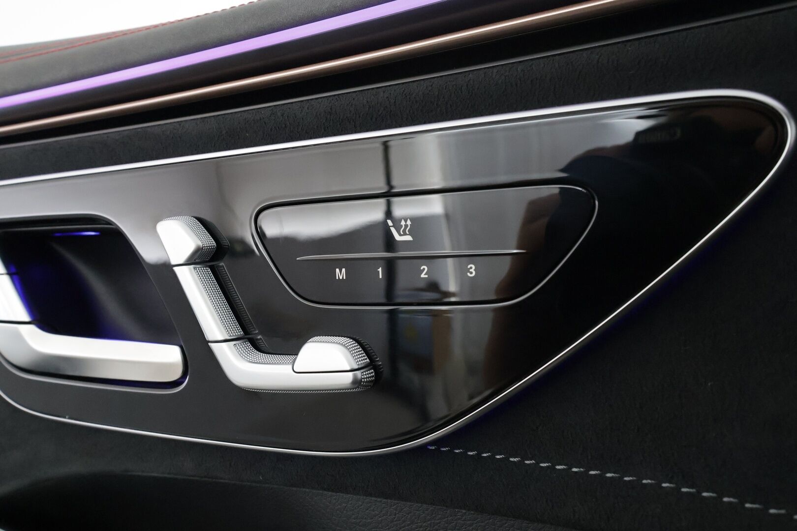 MERCEDES-BENZ EQE SUV 2023 350 4Matic AMG * Distronic+ / Panorama / Digital Light / Burmester / Koukku / Muistipenkit / 360° / Ilma-alusta / ILP / Navi / KeylessGo * - Hyvät varusteet!