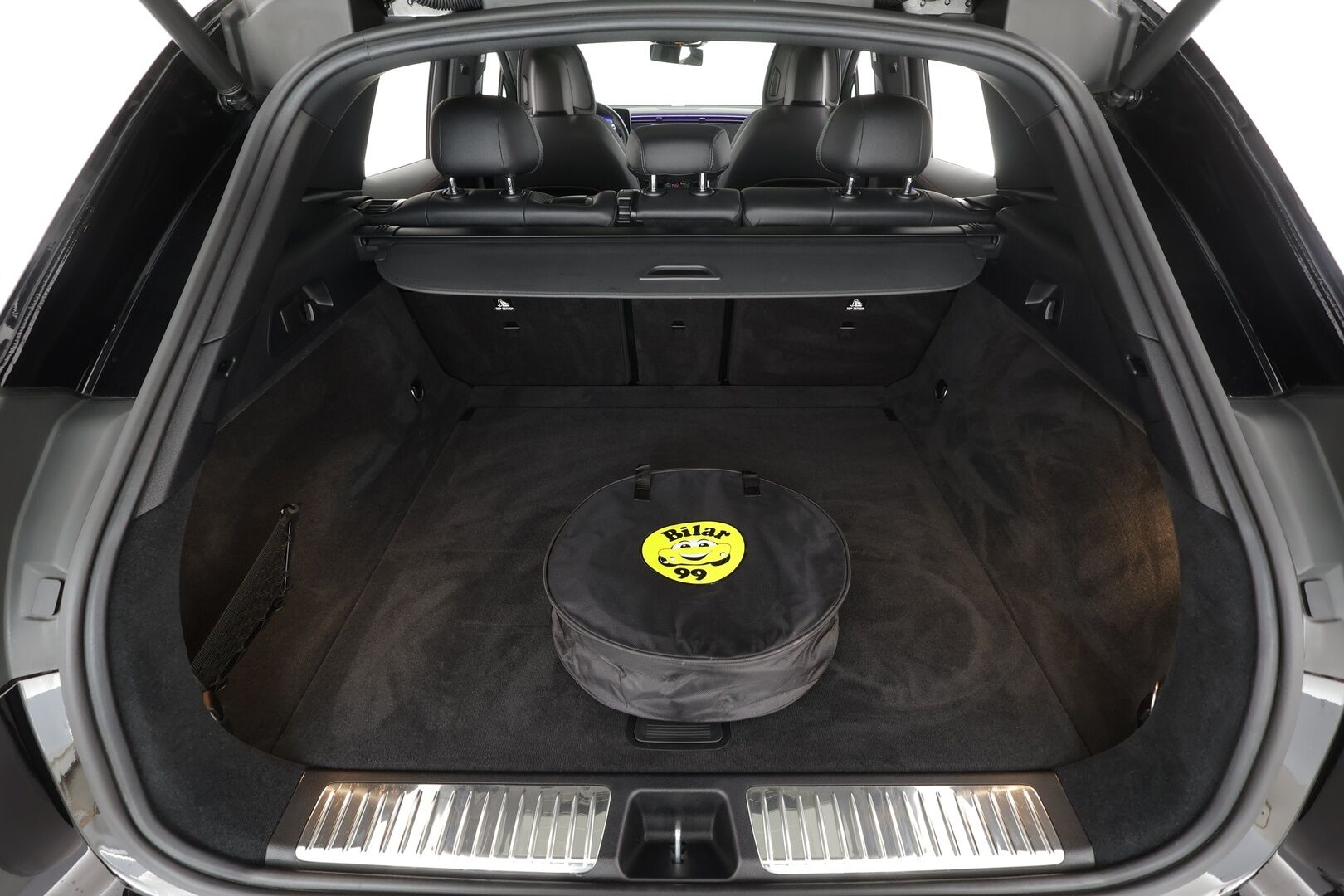 MERCEDES-BENZ EQE SUV 2023 350 4Matic AMG * Distronic+ / Panorama / Digital Light / Burmester / Koukku / Muistipenkit / 360° / Ilma-alusta / ILP / Navi / KeylessGo * - Hyvät varusteet!