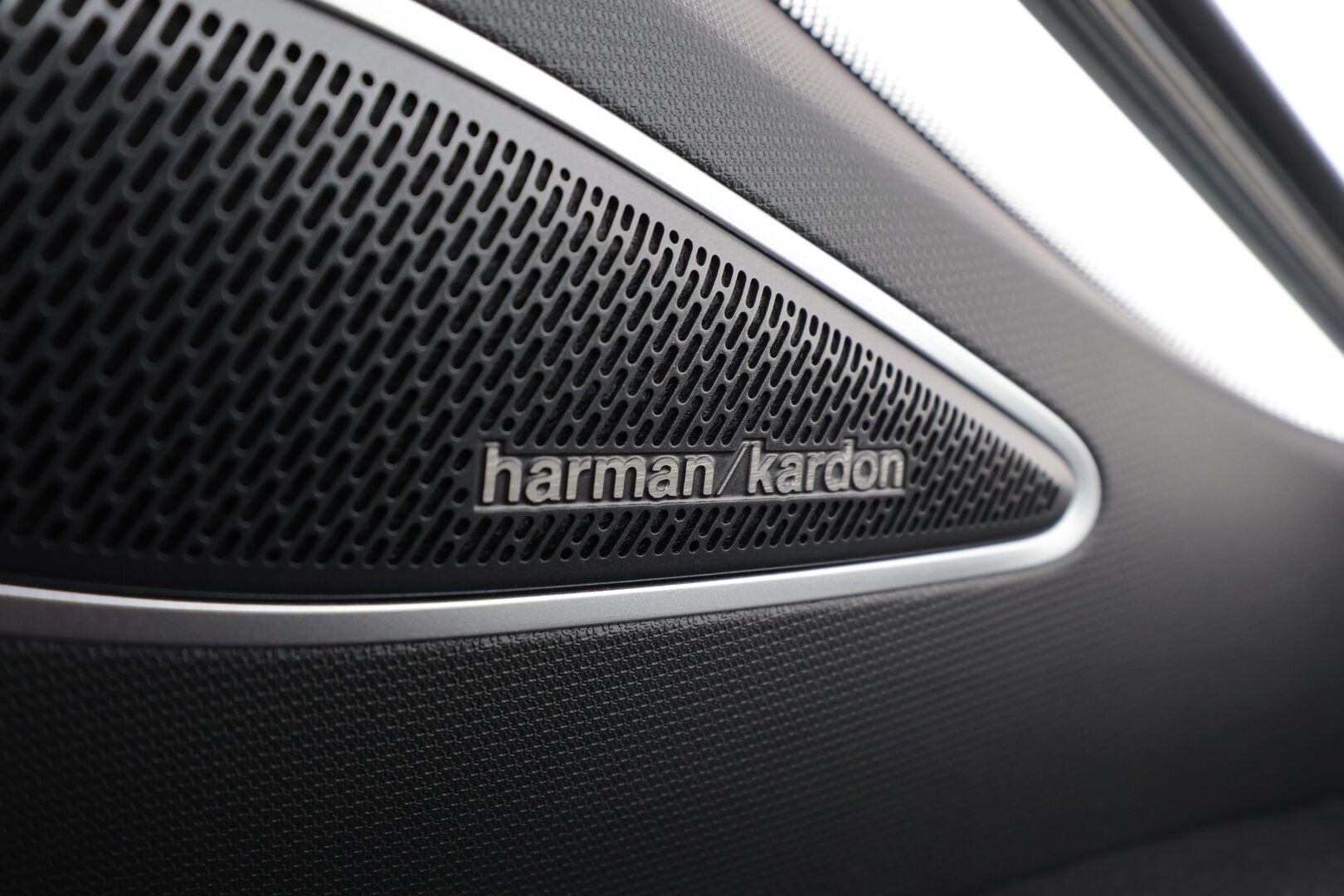 VOLKSWAGEN ID.4 2025 GTX 4Motion 250kW * ACC / HUD / Panorama / Muistipenkit hieronnalla / 360° / ILP / Koukku / IQ.Light / H&K / Facelift * - Akku kuntotarkastettu! / Kahdet renkaat aluvanteilla / Huippuvarusteet!