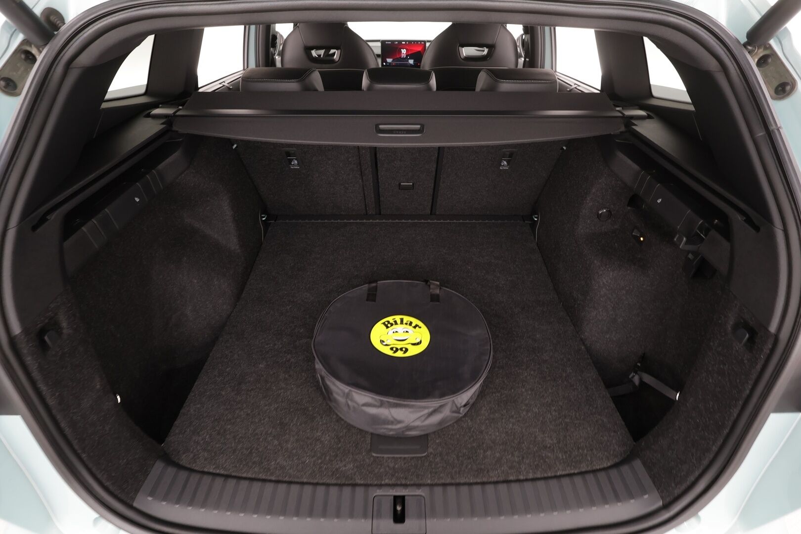 SKODA ENYAQ 2023 80x 4x4 SportLine iV * ILP / Koukku / Panorama / ACC / Matrix-LED / 360° / Muistipenkki / Navi / Kaistavahti / Keyless * - Akku kuntotarkastettu SoH 95,2% 