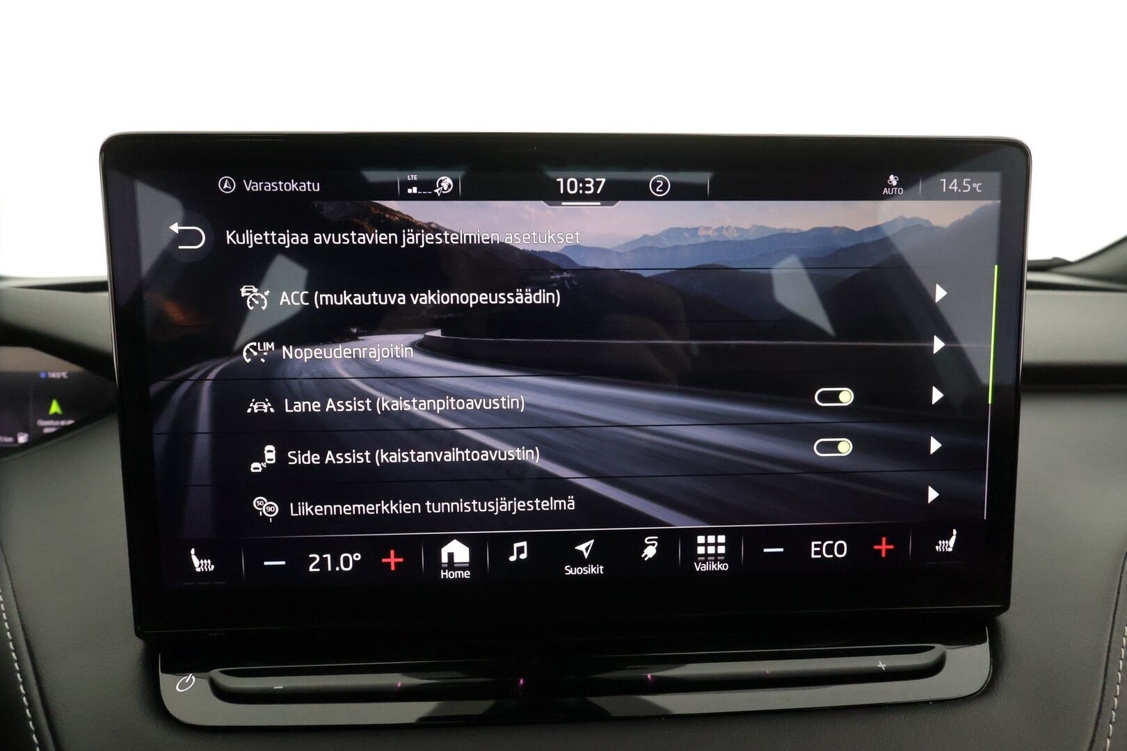 SKODA ENYAQ 2023 80x 4x4 SportLine iV * ILP / Koukku / Panorama / ACC / Matrix-LED / 360° / Muistipenkki / Navi / Kaistavahti / Keyless * - Akku kuntotarkastettu SoH 95,2%