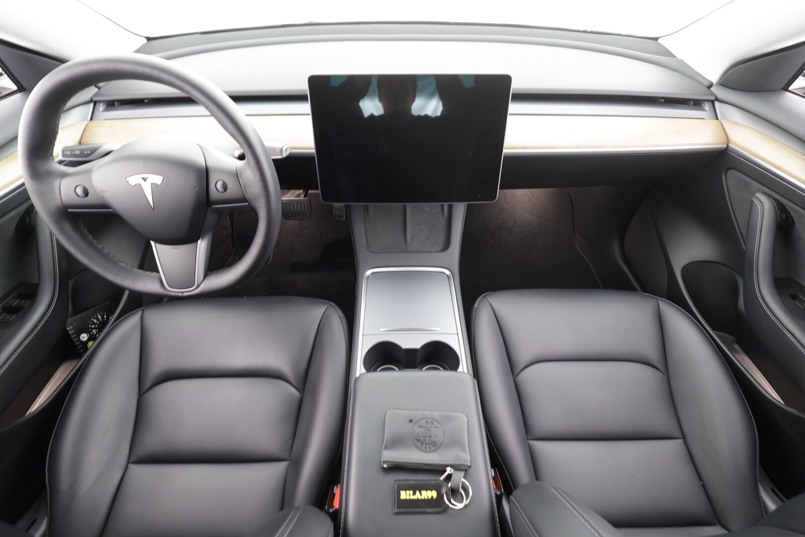 TESLA MODEL 3 2022 Long Range Dual Motor * Lasikatto / ILP / ACC / Matrix-LED / Muistipenkki / P.kamera / Premium Audio / Navi * - 2x Latauskaapelit - Osta nyt, maksa vasta ensi vuonna