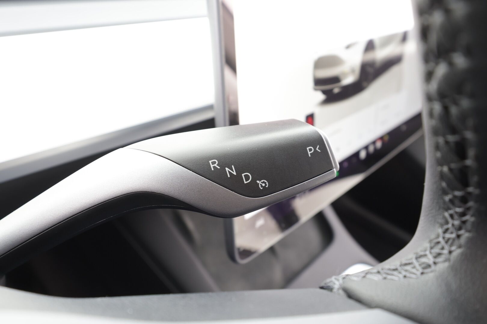 TESLA MODEL Y 2022 Long Range Dual Motor * Koukku / Lasikatto / ILP / ACC / Matrix-LED / Muistipenkki / P.kamera / Premium Audio * - 2x Latauskaapelit - Osta nyt, maksa vasta ensi vuonna