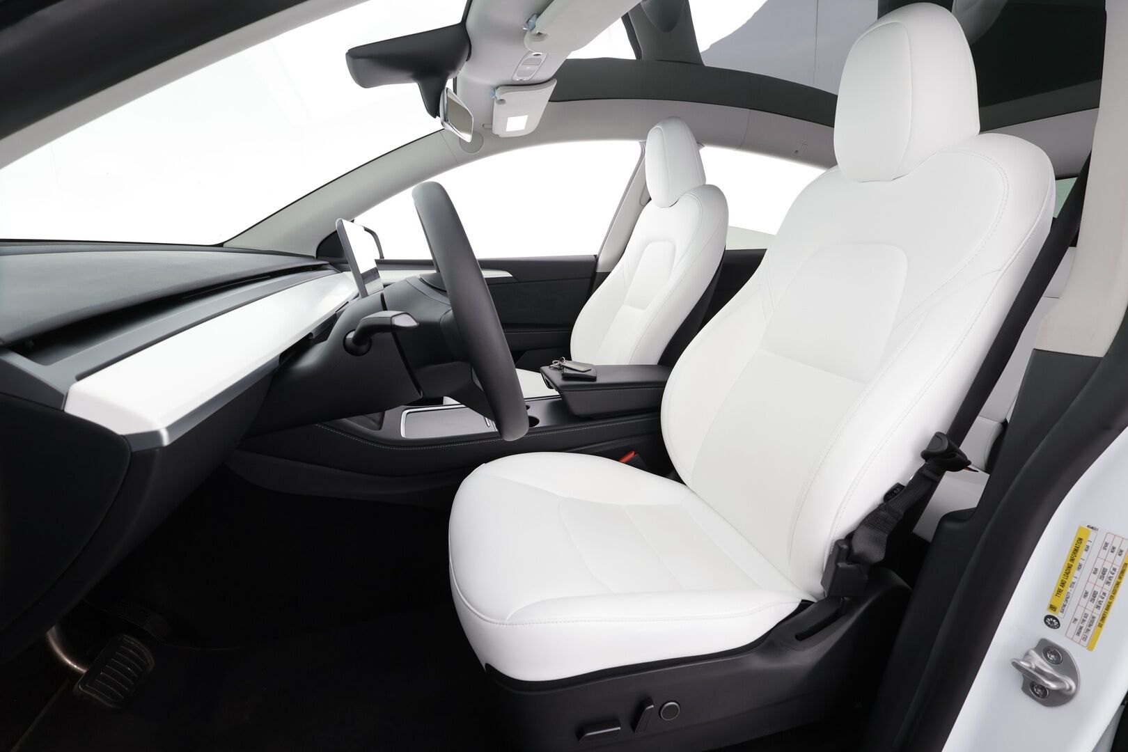 TESLA MODEL Y 2022 Long Range Dual Motor * Koukku / Lasikatto / ILP / ACC / Matrix-LED / Muistipenkki / P.kamera / Premium Audio * - 2x Latauskaapelit - Osta nyt, maksa vasta ensi vuonna