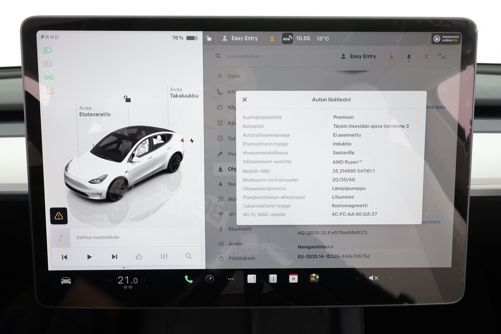 TESLA MODEL Y 2022 Long Range Dual Motor * Koukku / Lasikatto / ILP / ACC / Matrix-LED / Muistipenkki / P.kamera / Premium Audio * - 2x Latauskaapelit - Osta nyt, maksa vasta ensi vuonna