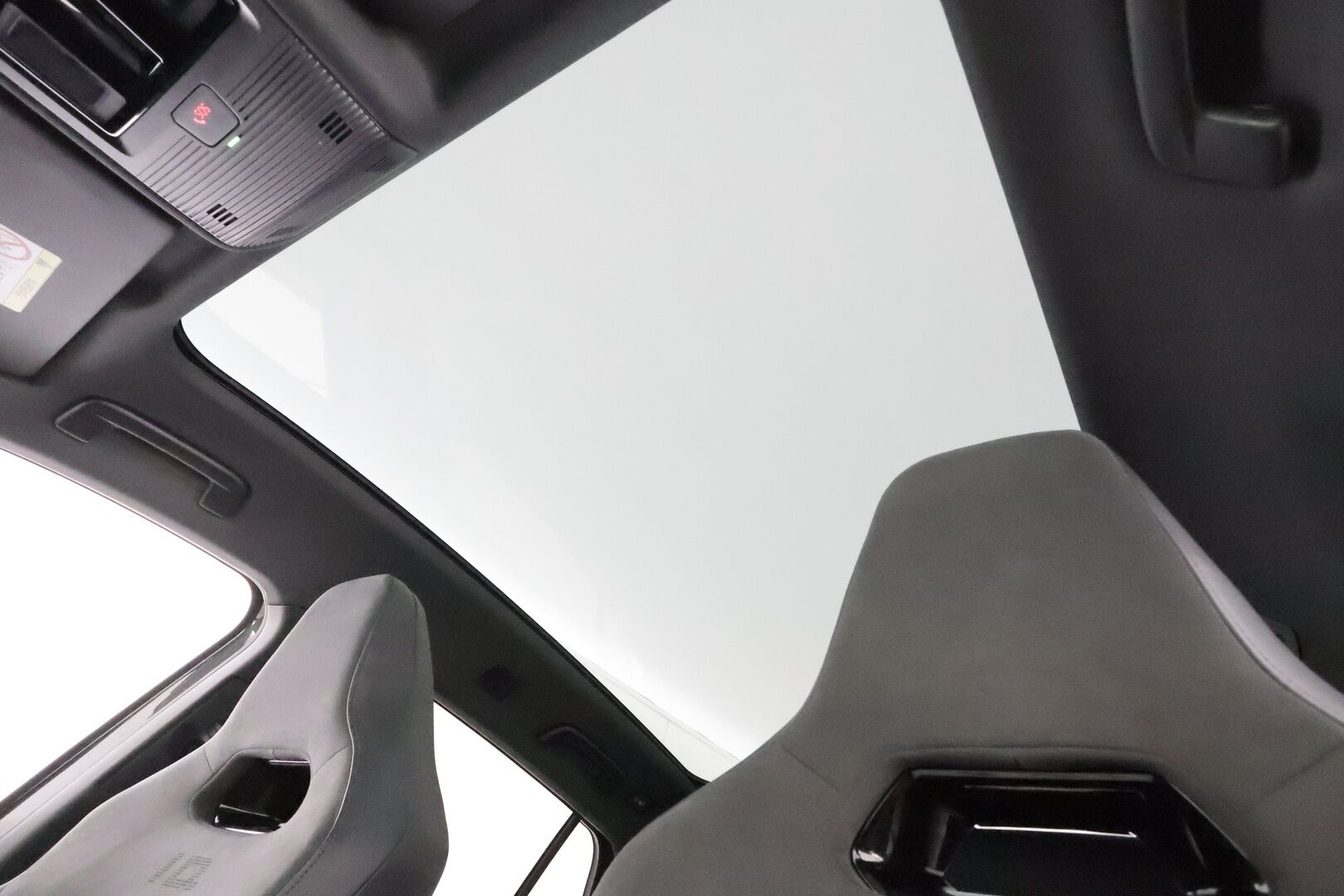 VOLKSWAGEN ID.4 2022 GTX 4Motion 220 kW * ILP / Lasikatto / ACC / Matrix-LED / HUD / 360° / Hierovat Sportpenkit Muistilla / Navi / Keyless* - Kahdet renkaat / * HUIPPU KAMOILLA * - Osta nyt, maksa vasta ensi vuonna