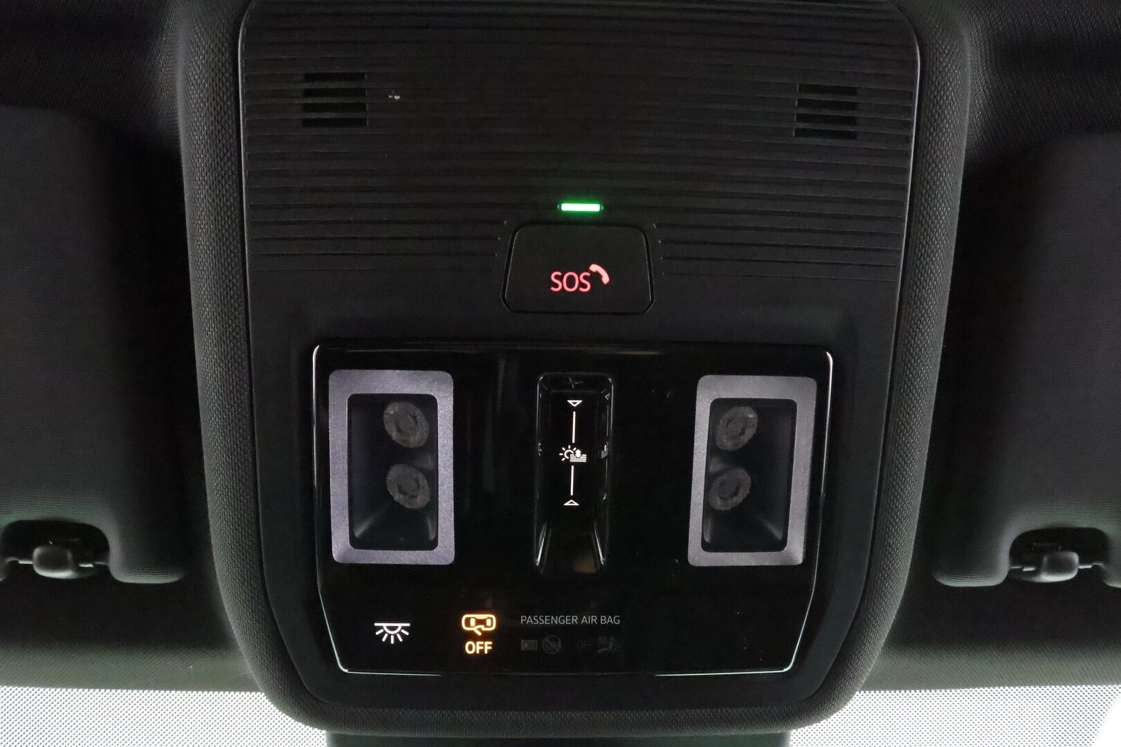 VOLKSWAGEN ID.4 2022 GTX 4Motion 220 kW * ILP / Lasikatto / ACC / Matrix-LED / HUD / 360° / Hierovat Sportpenkit Muistilla / Navi / Keyless* - Kahdet renkaat / * HUIPPU KAMOILLA * - Osta nyt, maksa vasta ensi vuonna