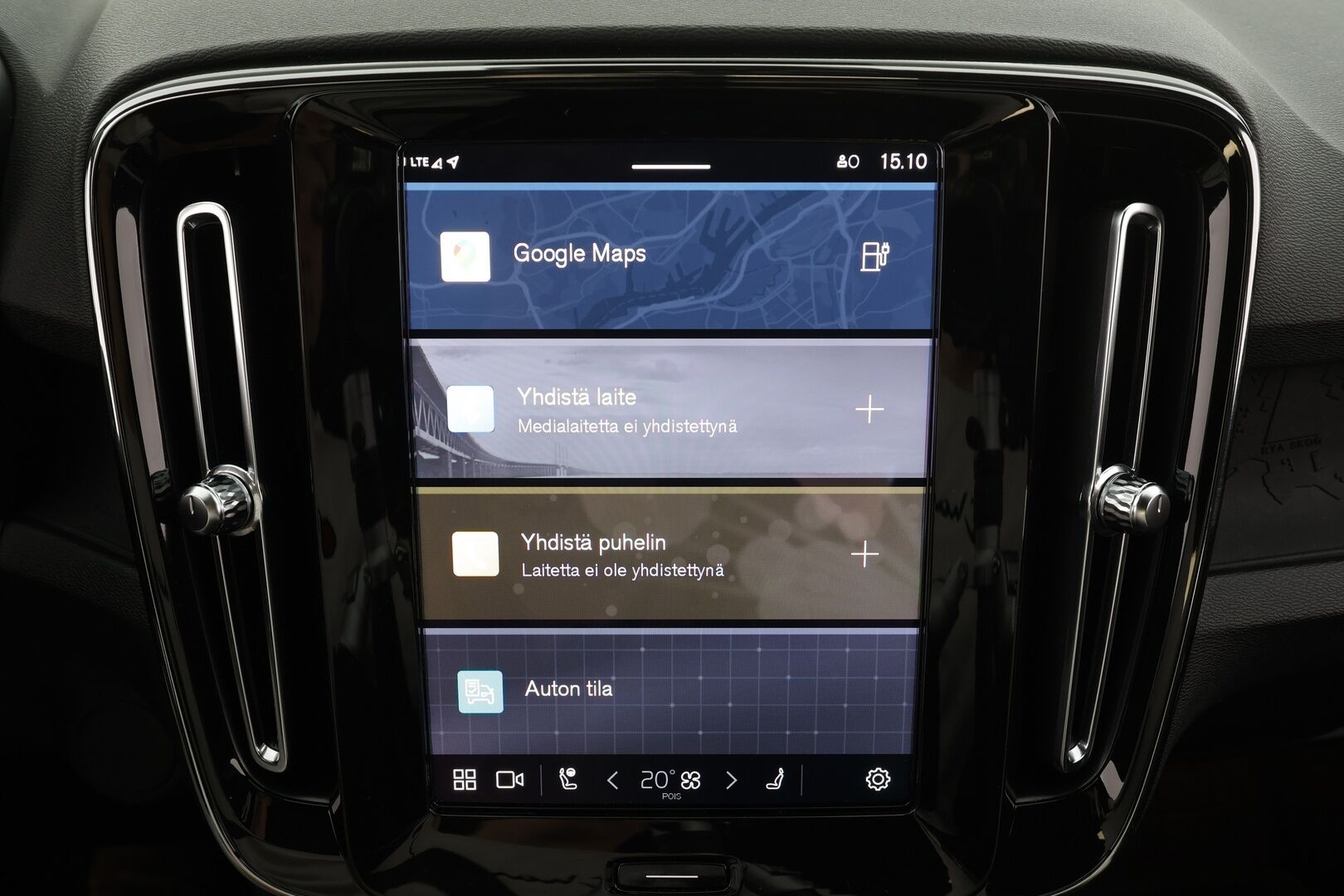 Volvo XC40 2023 Recharge Twin Plus aut * ACC / ILP / P.kamera / LED / Navi / Muistipenkki / Koukku / Facelift / KeylessGo * - Akku kuntotarkastettu SoH 96,2% / Kahdet renkaat aluvanteilla / Merkkihuollettu