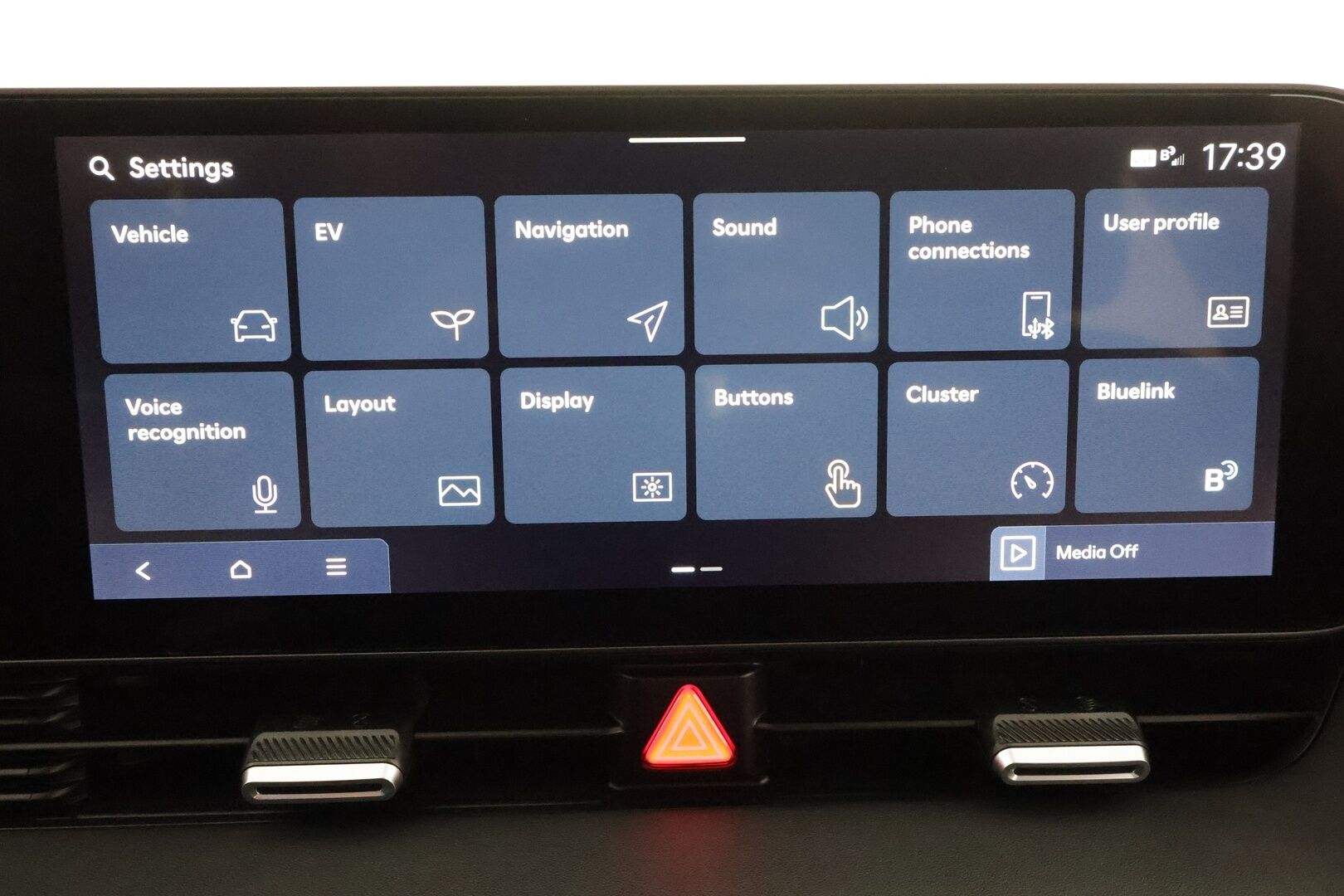 HYUNDAI IONIQ 5 2025 229hv Centriq * ACC / P.kamera / LED / Navi / ILP / Facelift / Sähköpenkit / KeylessGo * - Kahdet renkaat aluvanteilla - Osta nyt, maksa vasta ensi vuonna