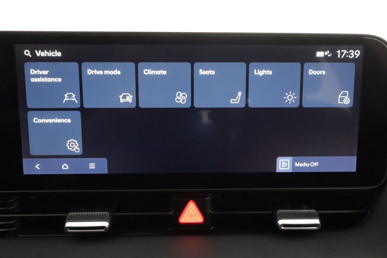 HYUNDAI IONIQ 5 2025 229hv Centriq * ACC / P.kamera / LED / Navi / ILP / Facelift / Sähköpenkit / KeylessGo * - Kahdet renkaat aluvanteilla - Osta nyt, maksa vasta ensi vuonna