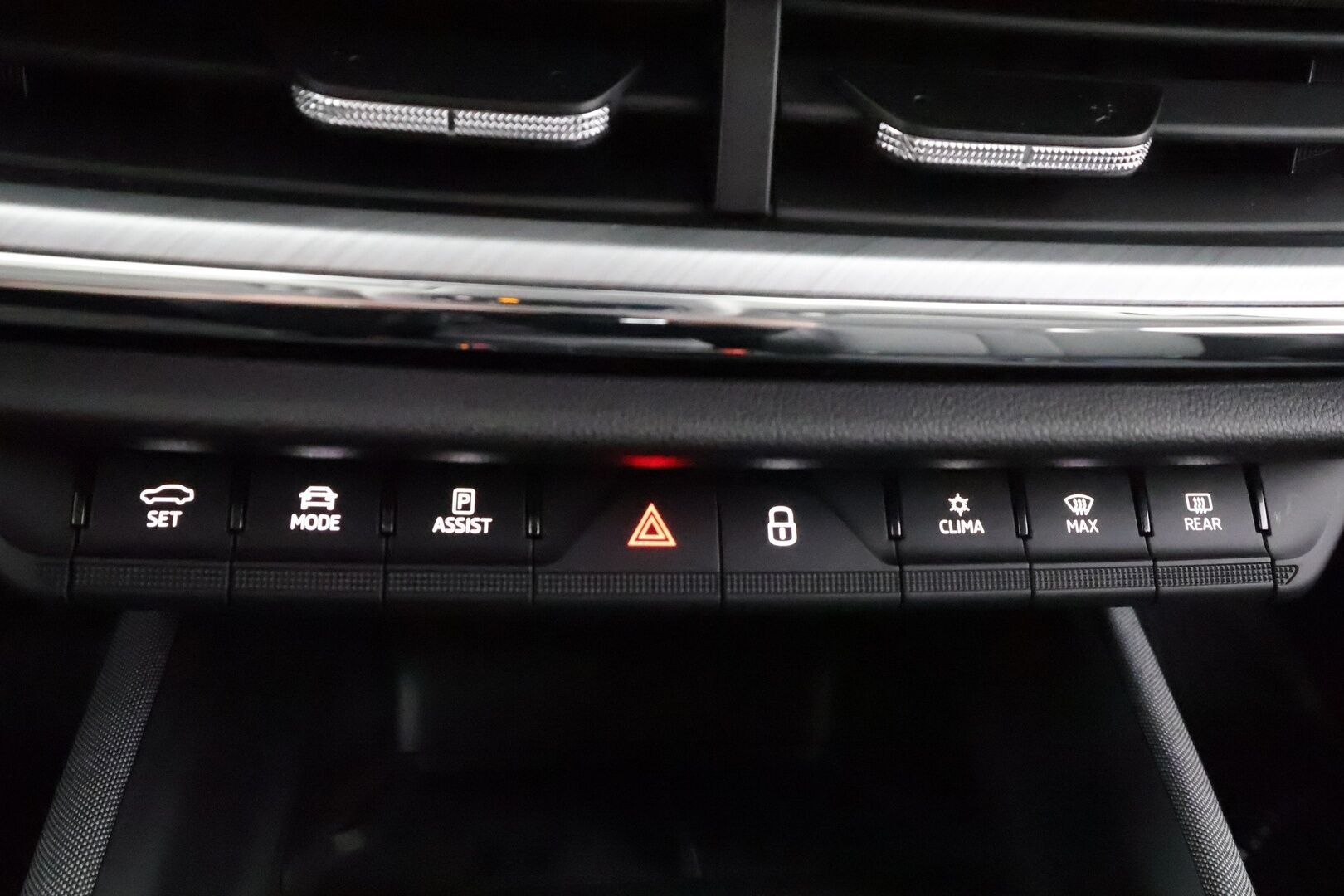 SKODA ENYAQ 2022 80x 4x4 iV * ILP / ACC / Matrix-LED / P.kamera / Navi / Kaistavahti / Digimittaristo / Keyless * - Merkkihuollettu! / Akku kuntotarkastettu SoH 94,7% - HULLUT VÄLIPÄIVÄT KORKOTARJOUS 2,49%