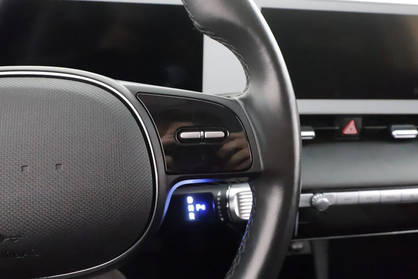 HYUNDAI IONIQ 5 2022 73kWh 305hv AWD Techniq * ACC / P.kamera / ILP / LED / Navi / Sähköpenkit / Puolinahat * - Akku kuntotarkastettu SoH 98,8% / Kahdet renkaat aluvanteilla - Osta nyt, maksa vasta ensi vuonna