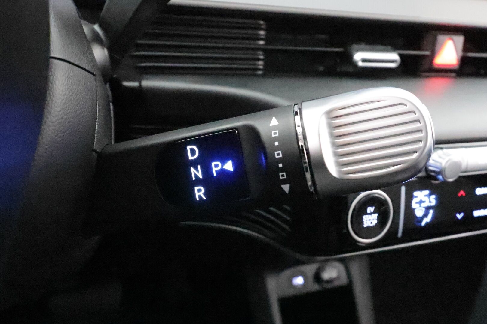 HYUNDAI IONIQ 5 2022 73kWh 305hv AWD Techniq * ACC / P.kamera / ILP / LED / Navi / Sähköpenkit / Puolinahat * - Akku kuntotarkastettu SoH 98,8% / Kahdet renkaat aluvanteilla - Osta nyt, maksa vasta ensi vuonna