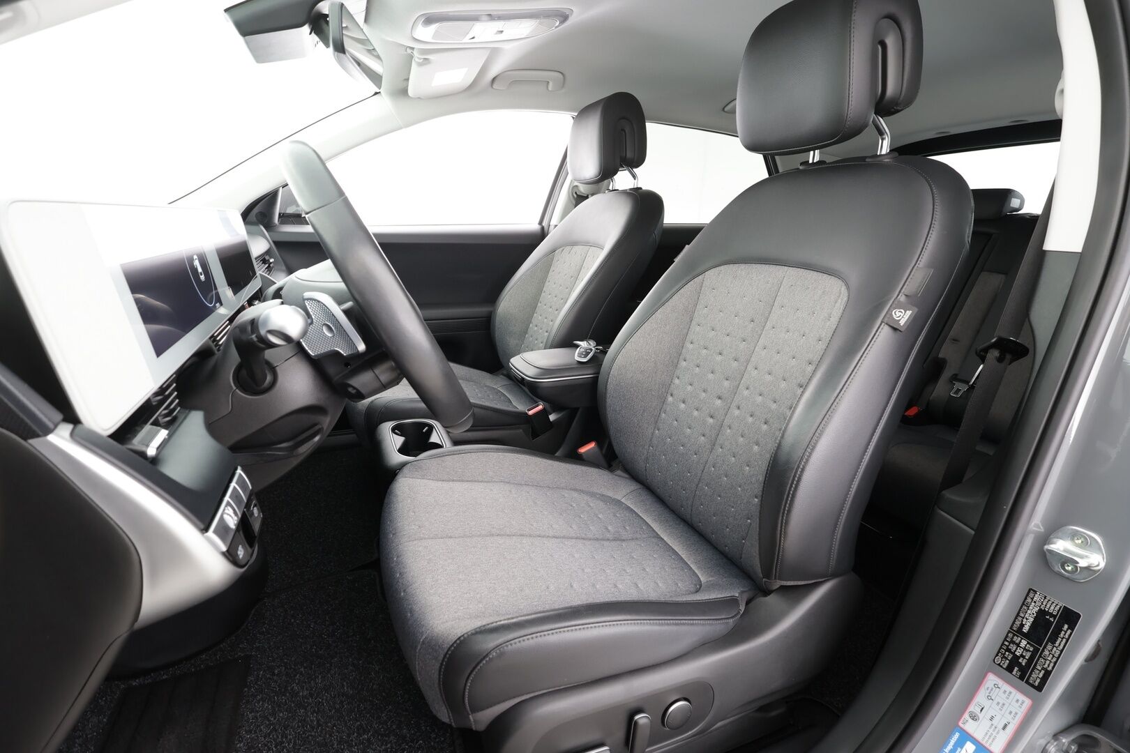 HYUNDAI IONIQ 5 2022 73kWh 305hv AWD Techniq * ACC / P.kamera / ILP / LED / Navi / Sähköpenkit / Puolinahat * - Akku kuntotarkastettu SoH 98,8% / Kahdet renkaat aluvanteilla - Osta nyt, maksa vasta ensi vuonna