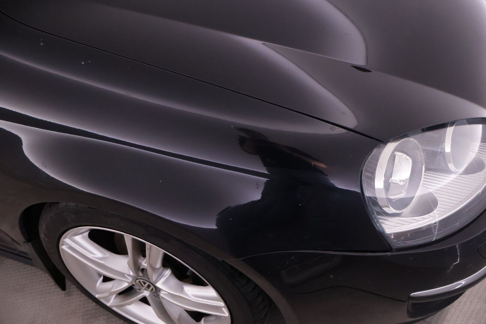 Volkswagen Jetta 2007 4D Sedan 1.6 - Myydään Huutokaupat.com - | Vakkari | Sporttialusta | Koukku | 2x Hyvät Renkaat | Leimaa 19.12 asti |