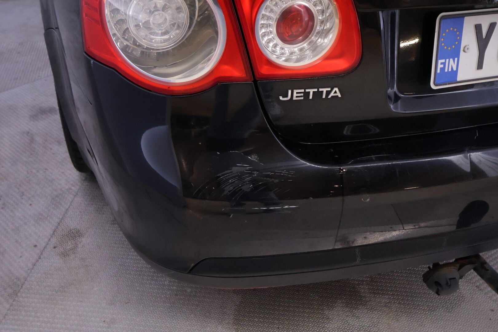 Volkswagen Jetta 2007 4D Sedan 1.6 - Myydään Huutokaupat.com - | Vakkari | Sporttialusta | Koukku | 2x Hyvät Renkaat | Leimaa 19.12 asti |