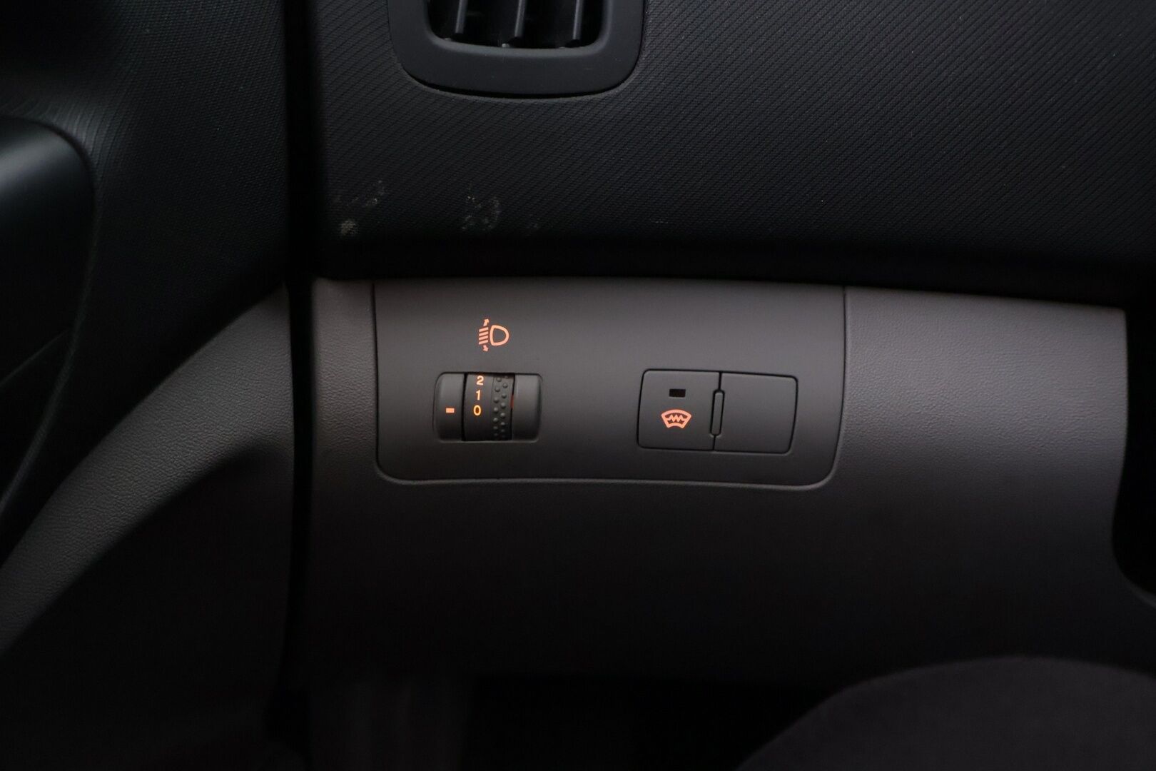 Kia cee'd 2008 1,6 LX HB 5D ** Auto myydään huudossa! - ** Pitkä leima / Kahdet asialliset renkaat **
