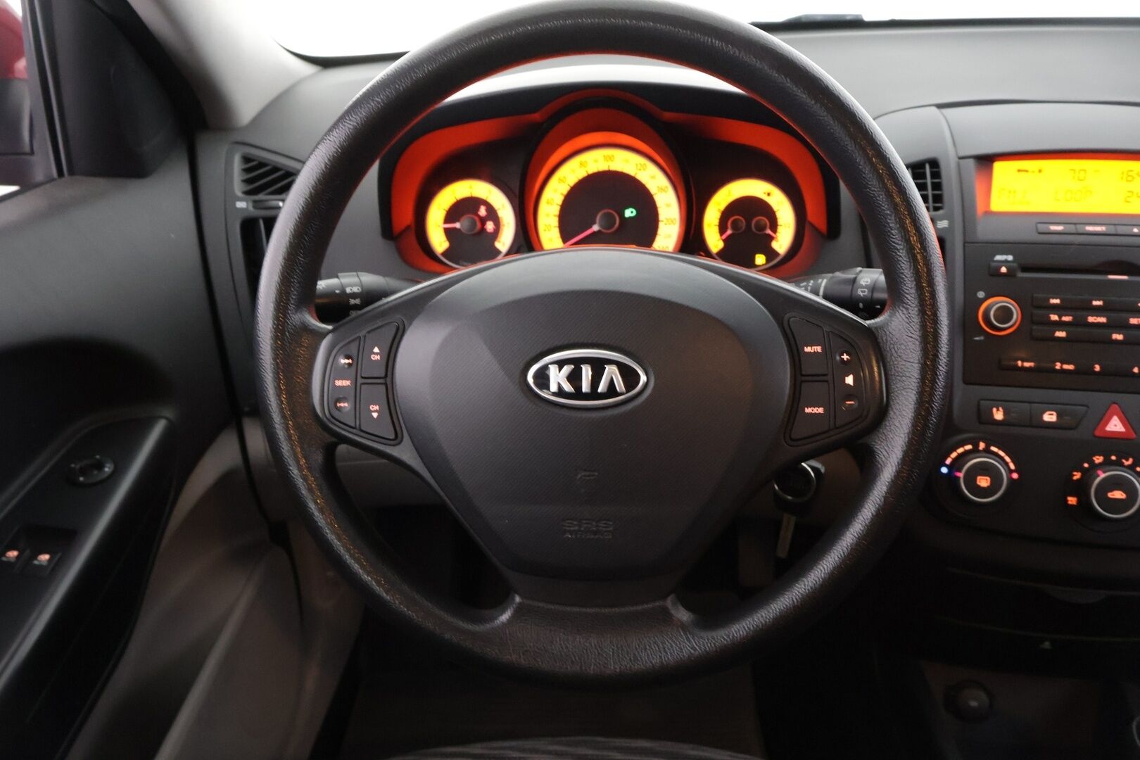 Kia cee'd 2008 1,6 LX HB 5D ** Auto myydään huudossa! - ** Pitkä leima / Kahdet asialliset renkaat **