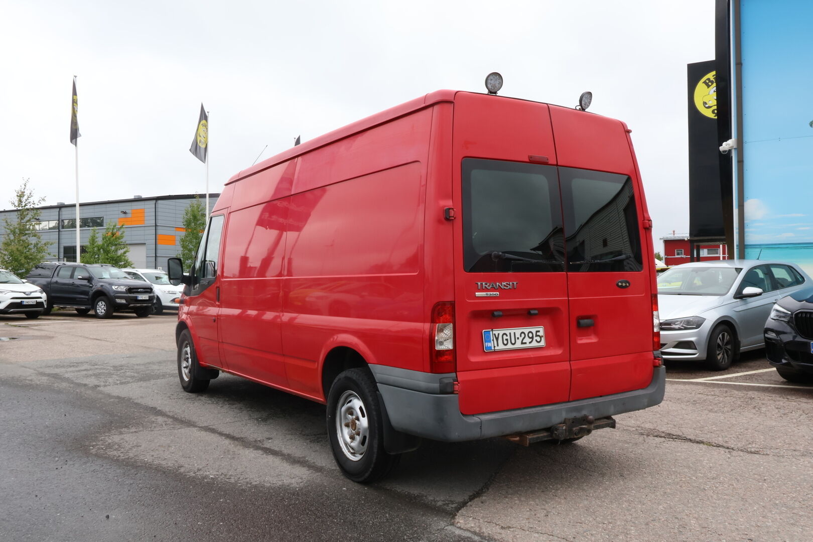 Ford Transit 2008 (BB) 2.4TDCI T350 /  Kevyt Kuorma-auto - *Katsastus 03/2026!! / Kevyt K-A / Koukku / Vähän ajettu!!* *MYYDÄÄN HUUTOKAUPAT.COMISSA!!*