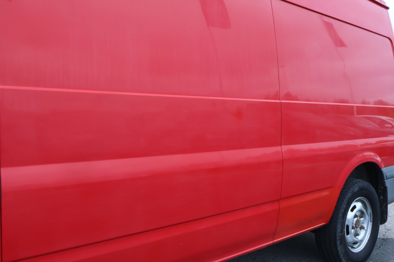 Ford Transit 2008 (BB) 2.4TDCI T350 /  Kevyt Kuorma-auto - *Katsastus 03/2026!! / Kevyt K-A / Koukku / Vähän ajettu!!* *MYYDÄÄN HUUTOKAUPAT.COMISSA!!*