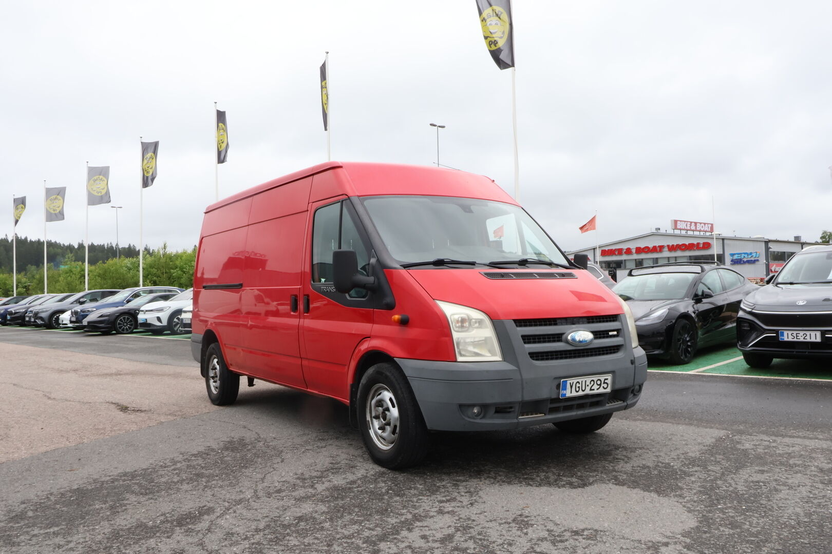 Ford Transit 2008 (BB) 2.4TDCI T350 /  Kevyt Kuorma-auto - *Katsastus 03/2026!! / Kevyt K-A / Koukku / Vähän ajettu!!* *MYYDÄÄN HUUTOKAUPAT.COMISSA!!*