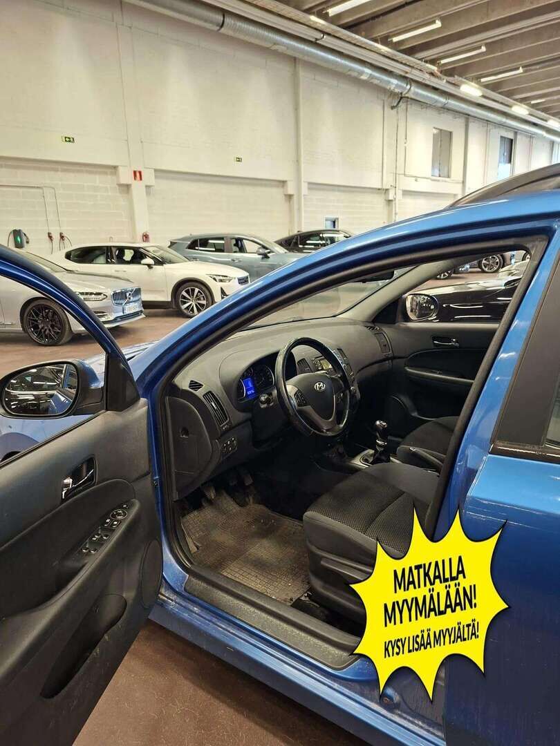 Hyundai i30 2010 Wagon 1,6 CRDi 85kW 6MT ISG Comfort - YritysOutlet - Myydään vain yrityksille - Suomiauto | 2 Om | Koukku | Kahdet renkaat | Kattava huoltohistoria | Lohkolämmitin sisäpistokkeella | – Tämä auto myydään YritysOutlet -valikoimasta vain yritykselle