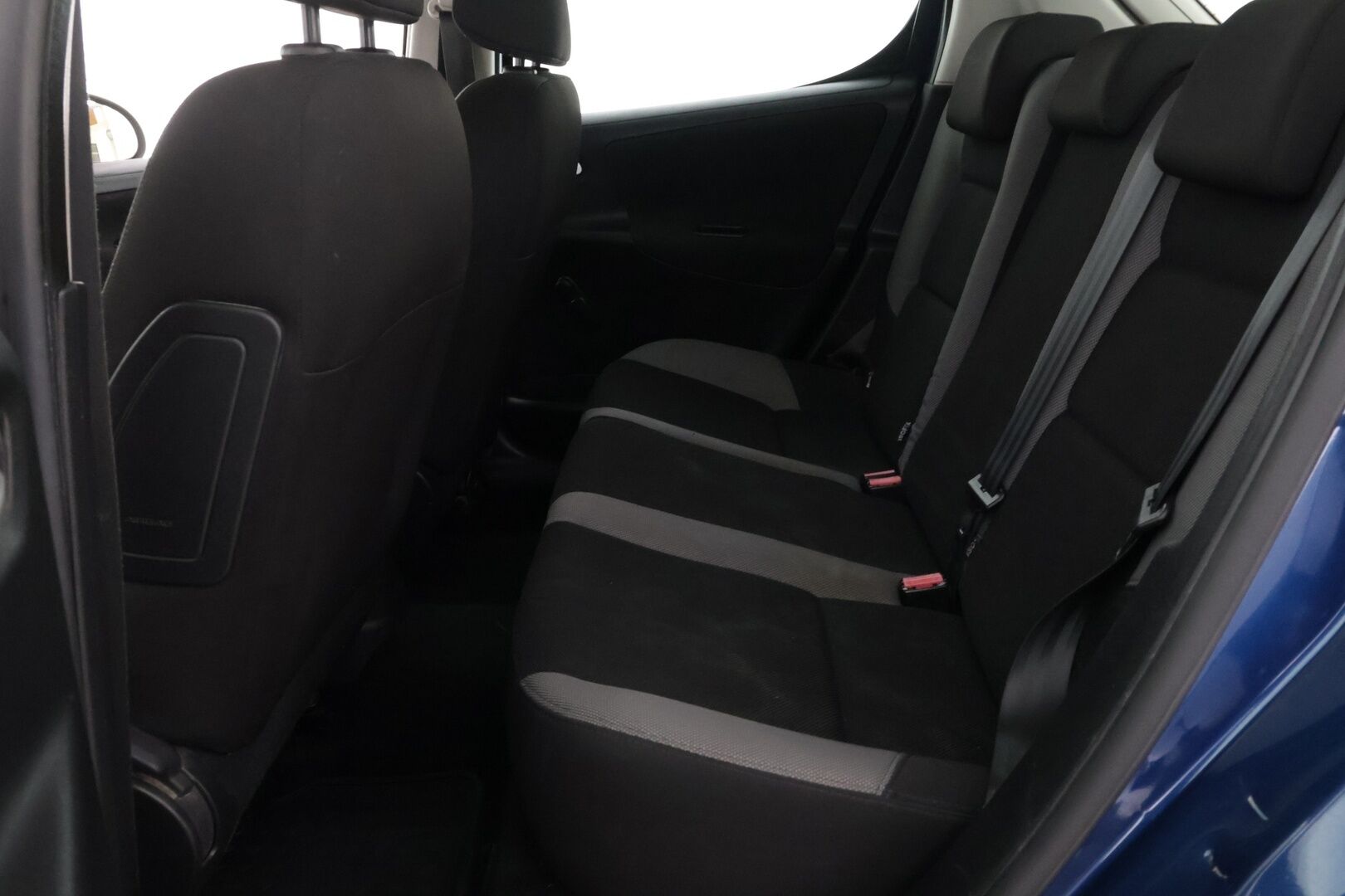 Peugeot 207 2008 Trendy HDi 90 5-ov. Platinum - *Myydään Huutokaupat.com:issa https://huutokaupat.com/kohde/6593645/peugeot-207-2008*