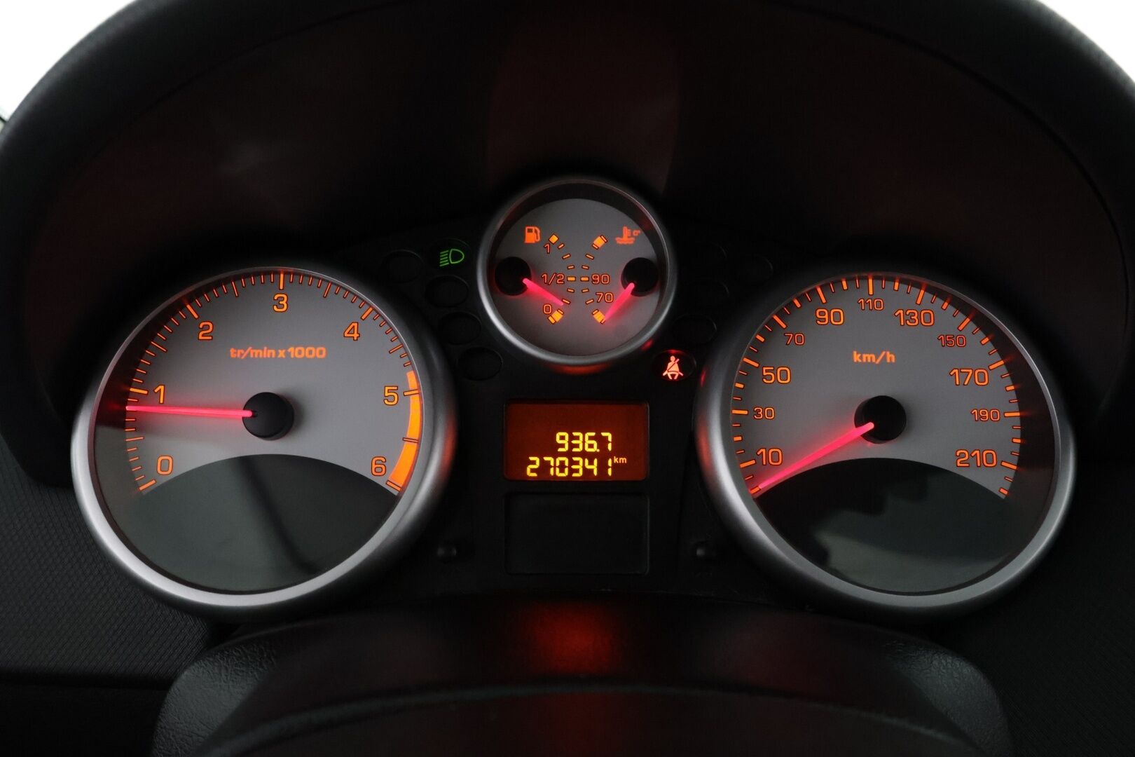 Peugeot 207 2008 Trendy HDi 90 5-ov. Platinum - *Myydään Huutokaupat.com:issa https://huutokaupat.com/kohde/6593645/peugeot-207-2008*