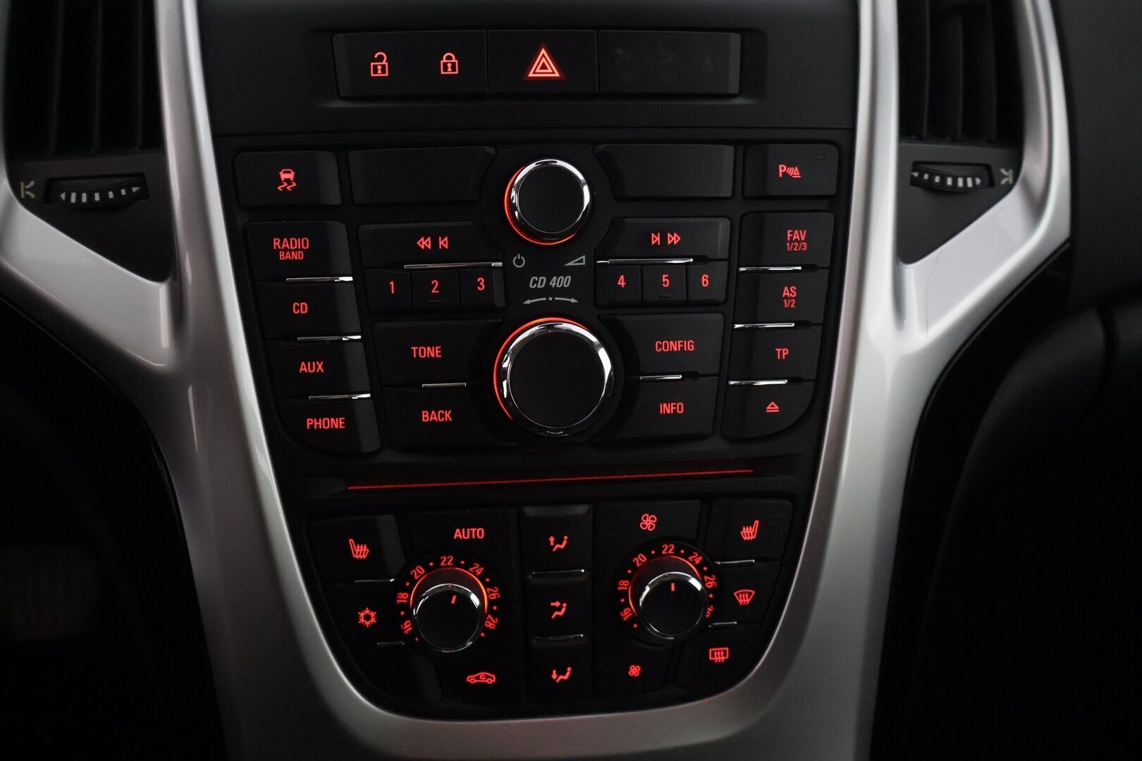 Opel Astra 2011 5-ov Sport 1,4 Turbo Ecotec 103kW AT6 YritysOutlet - Myydään vain yrityksille * Lohkoläm.+ sisätilanläm. / Vakionopeudensäädin / P. Tutka / Xenon / Vetokoukku * - Tämä auto myydään YritysOutlet -valikoimasta vain yritykselle / Viimeisin huolto 10/25 / Kahdet renkaat alumiinivanteilla!