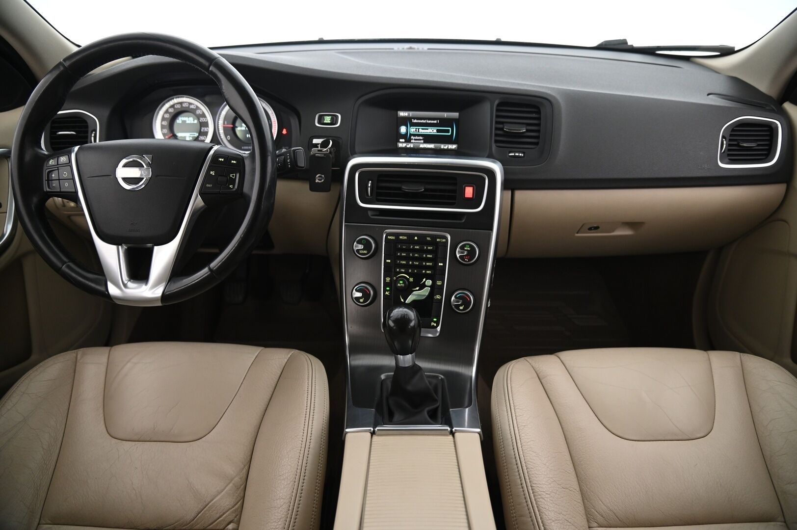 Volvo S60 2011 D3 Summum Business *Webasto / Muistipenkki / Nahat / Koukku / BT* - Suomiauto / Hyvät Hakkapeliitta 9 Nastat / Juuri Leimattu ja huollettu