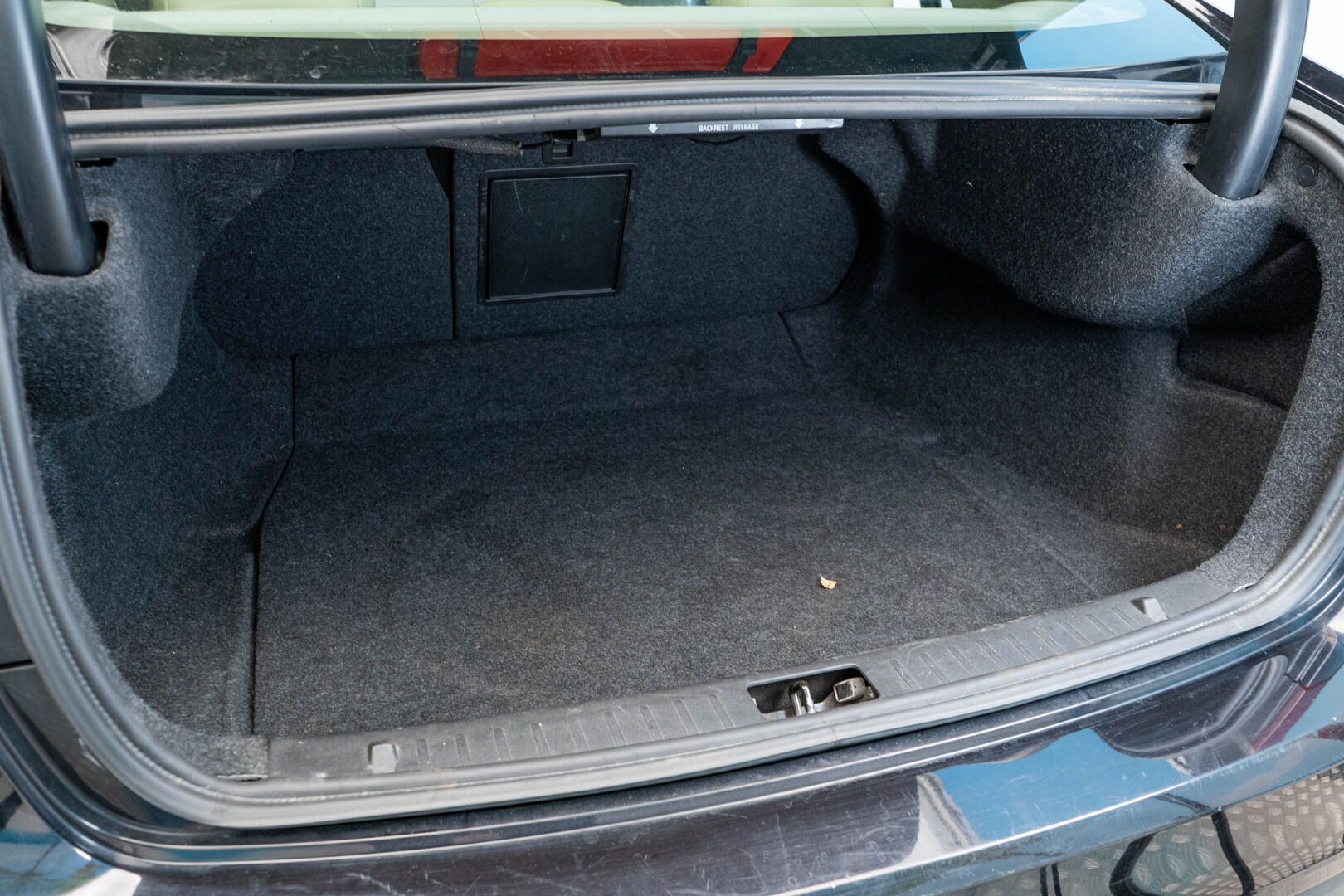 Volvo S60 2011 D3 Summum Business *Webasto / Muistipenkki / Nahat / Koukku / BT* - Suomiauto / Hyvät Hakkapeliitta 9 Nastat / Juuri Leimattu ja huollettu