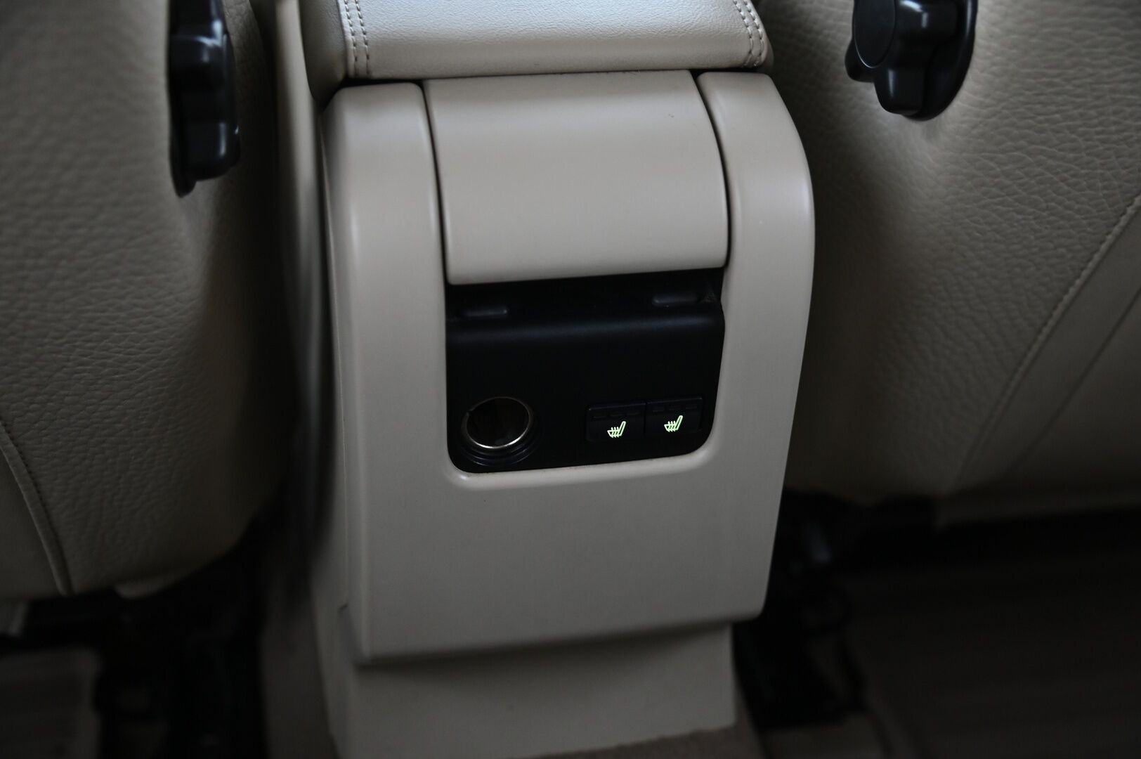 Volvo S60 2011 D3 Summum Business *Webasto / Muistipenkki / Nahat / Koukku / BT* - Suomiauto / Hyvät Hakkapeliitta 9 Nastat / Juuri Leimattu ja huollettu