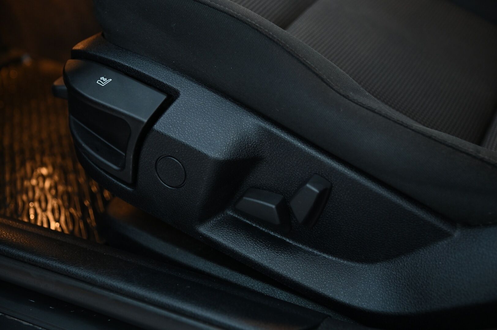 BMW 523 2011 A F10 Sedan *Adapt. Vakkari / Tutkat / Vetokoukku* - *Suomi-auto / Juuri tullut*